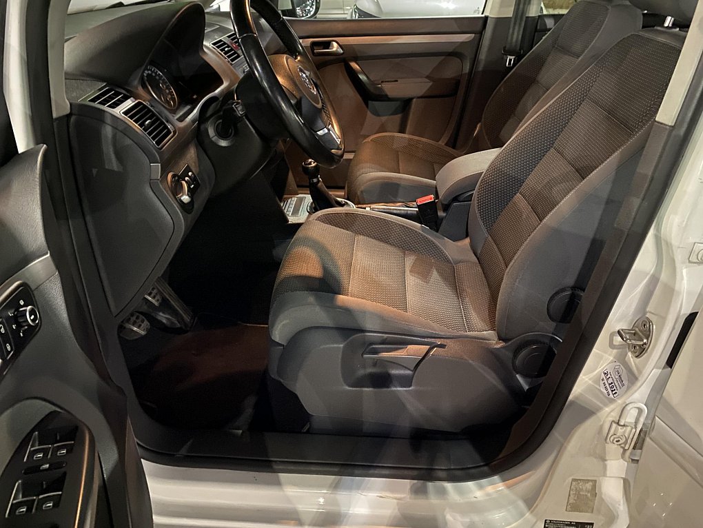 Volkswagen Touran 2.0TDi 