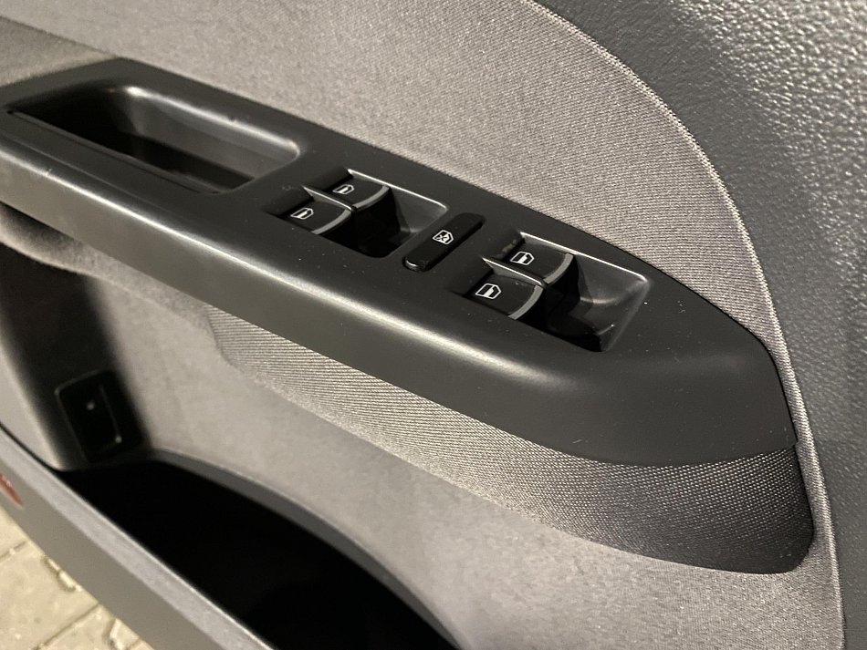 Volkswagen Touran 2.0TDi 