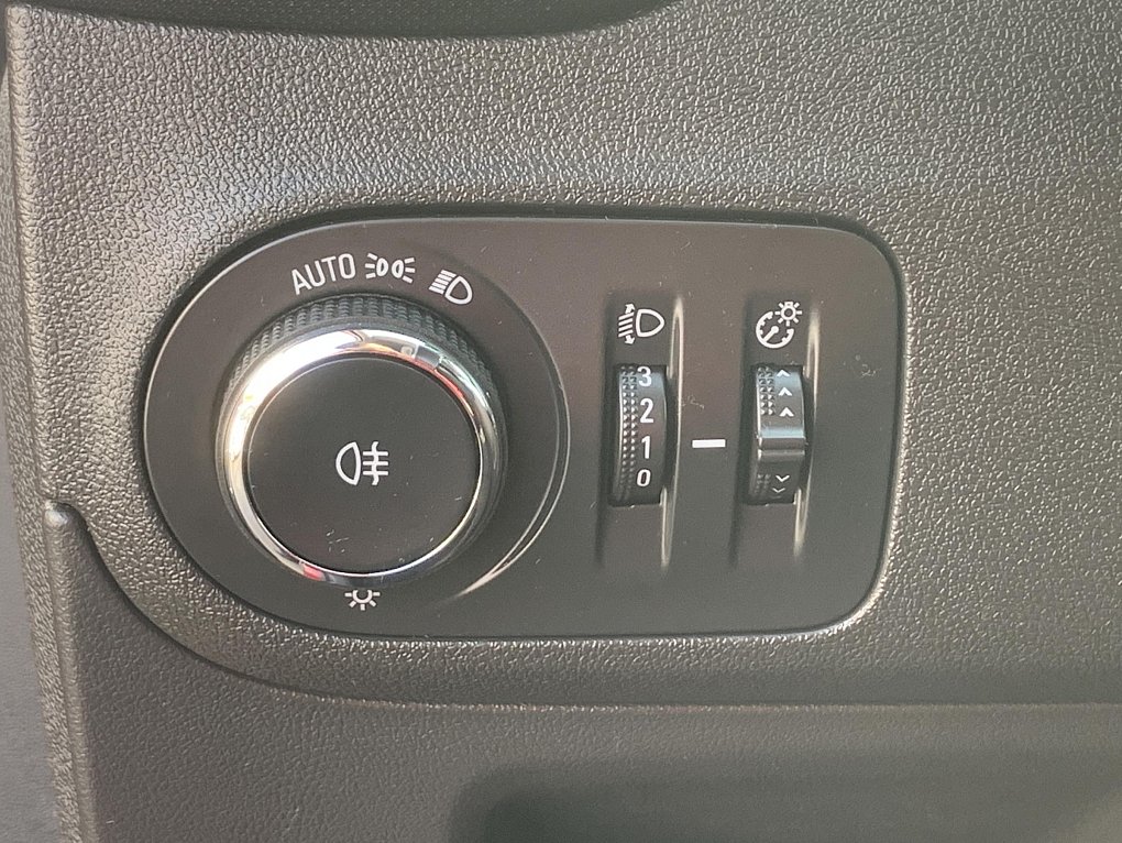 Opel Crossland 1.2T Elegance