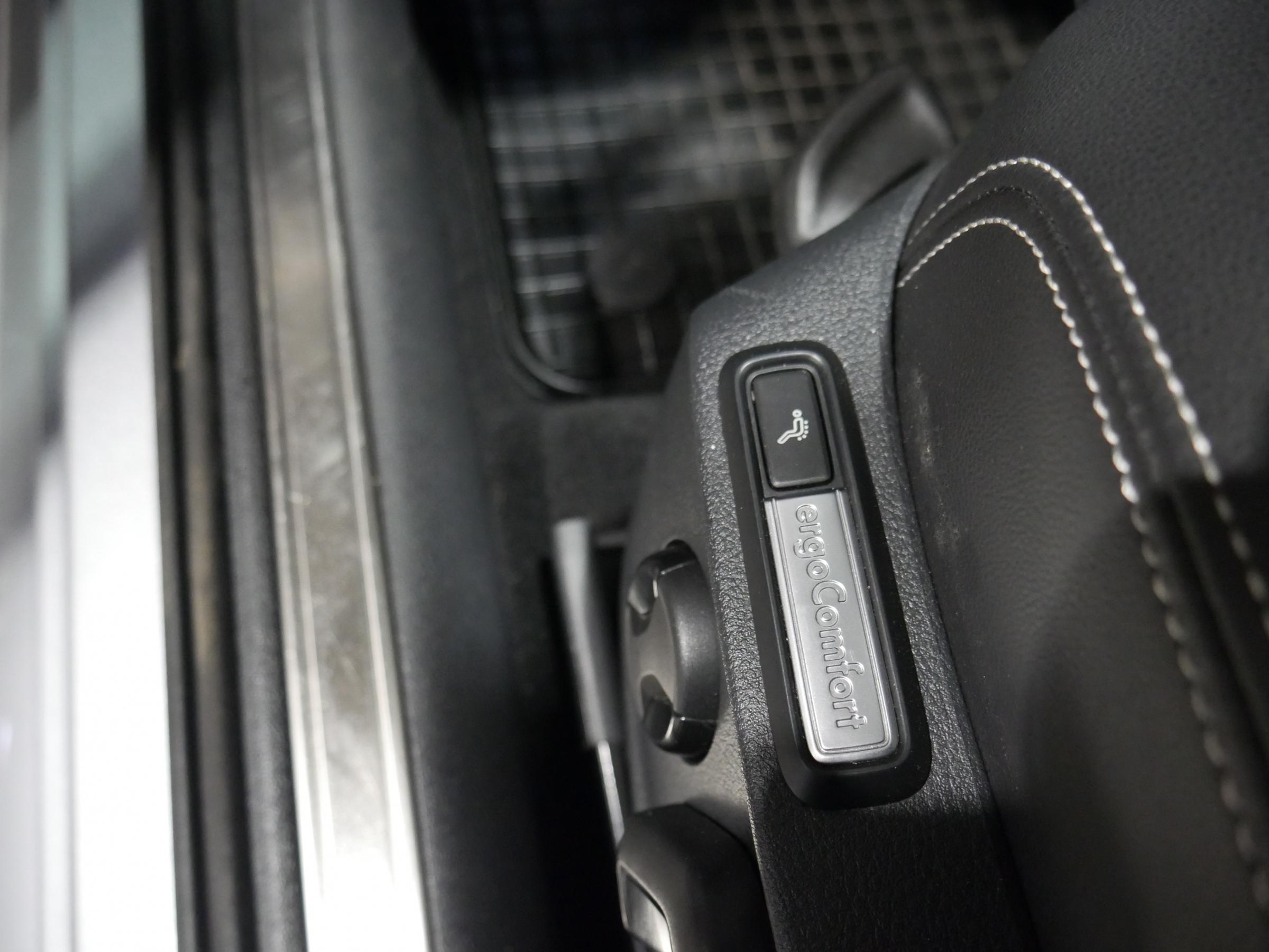 Volkswagen Passat, 2019 - pohled č. 12