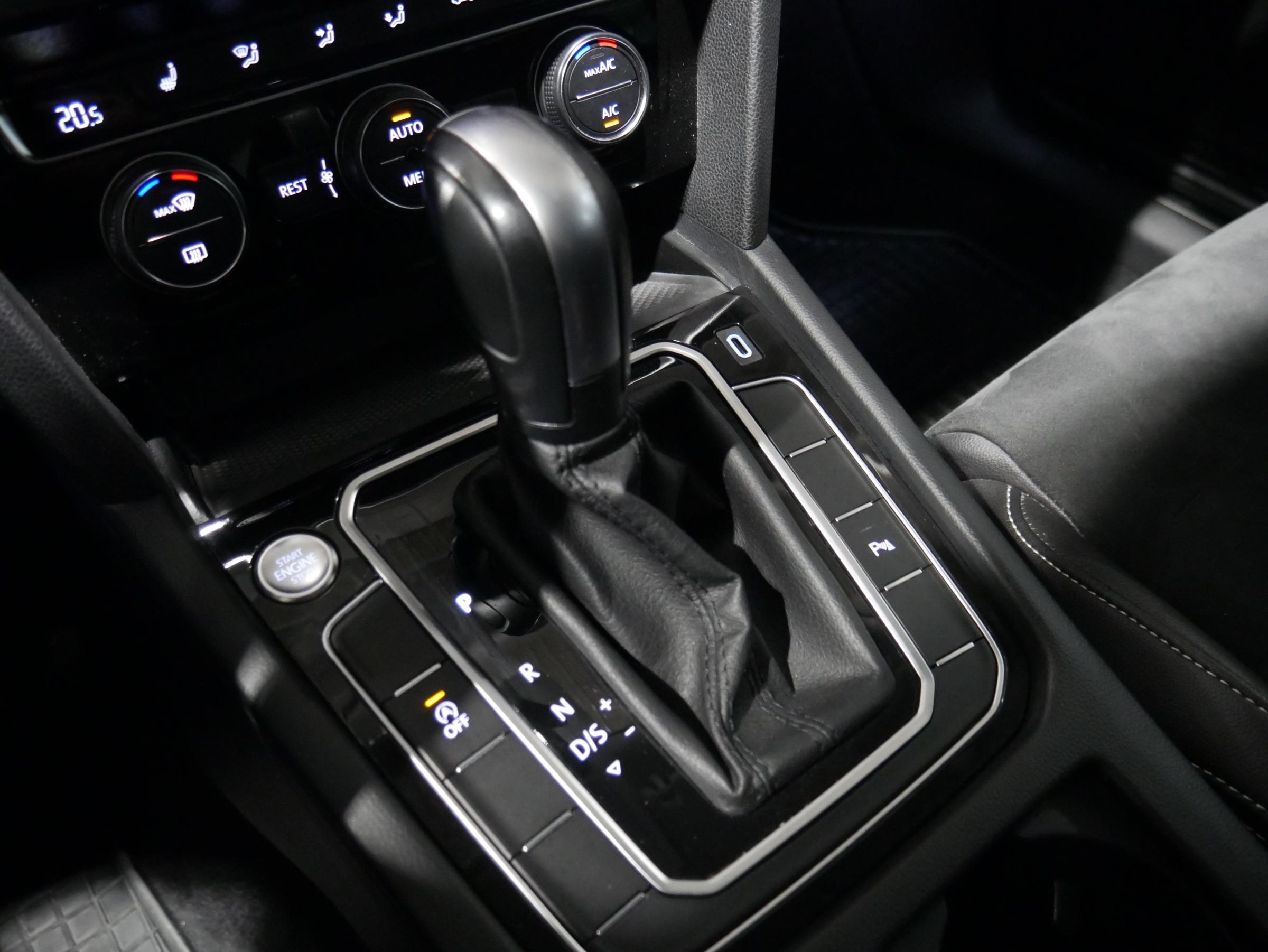 Volkswagen Passat, 2019 - pohled č. 18