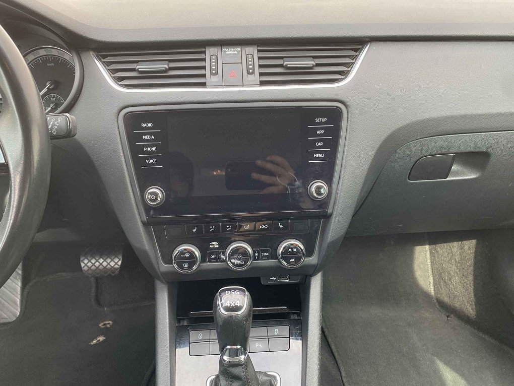Škoda Octavia III 2.0 TSi Edition 100 4x4
