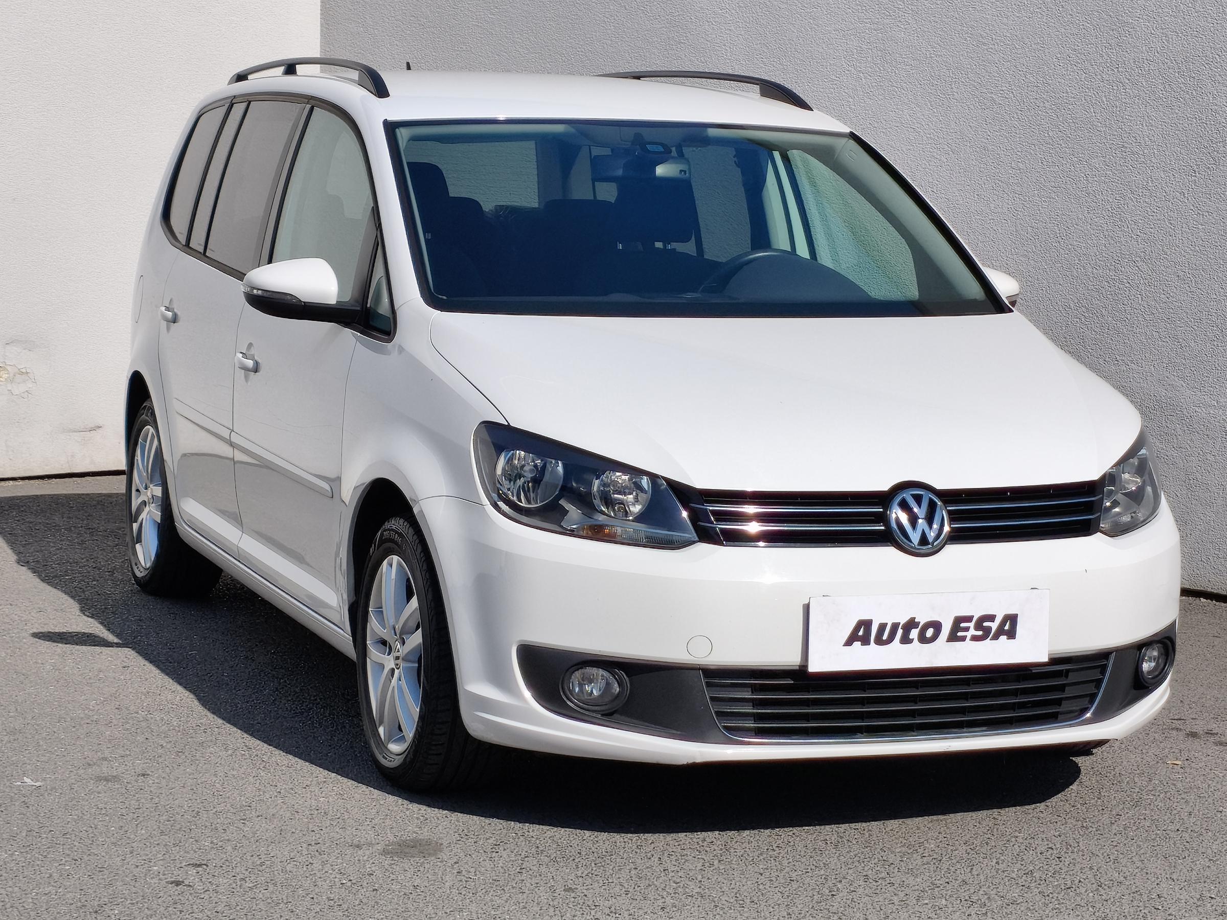 Volkswagen Touran, 2011 - celkový pohled