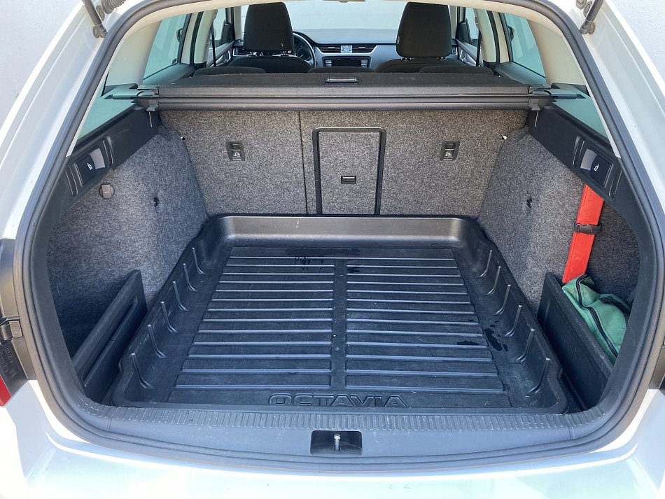 Škoda Octavia III 2.0 TDi  4x4