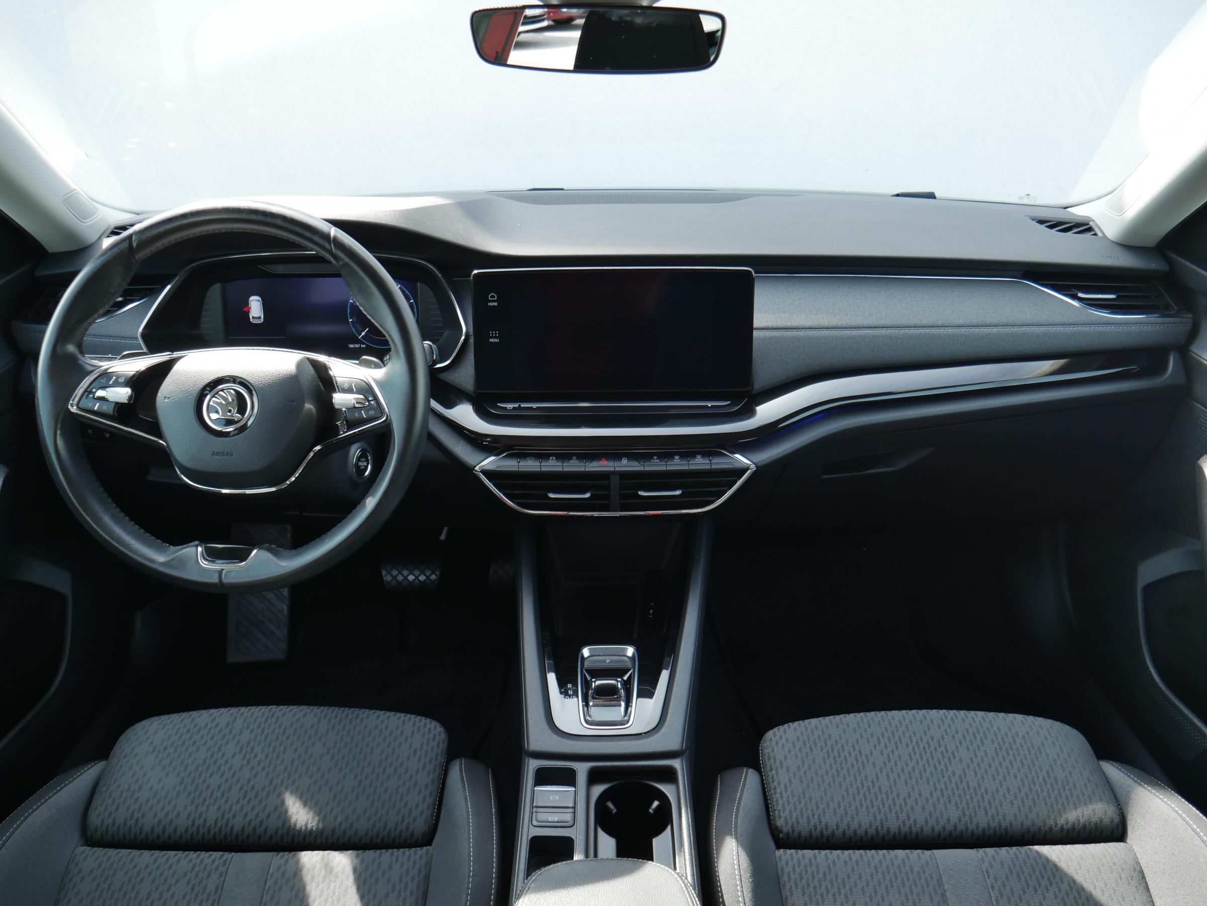 Škoda Octavia IV, 2021 - pohled č. 8