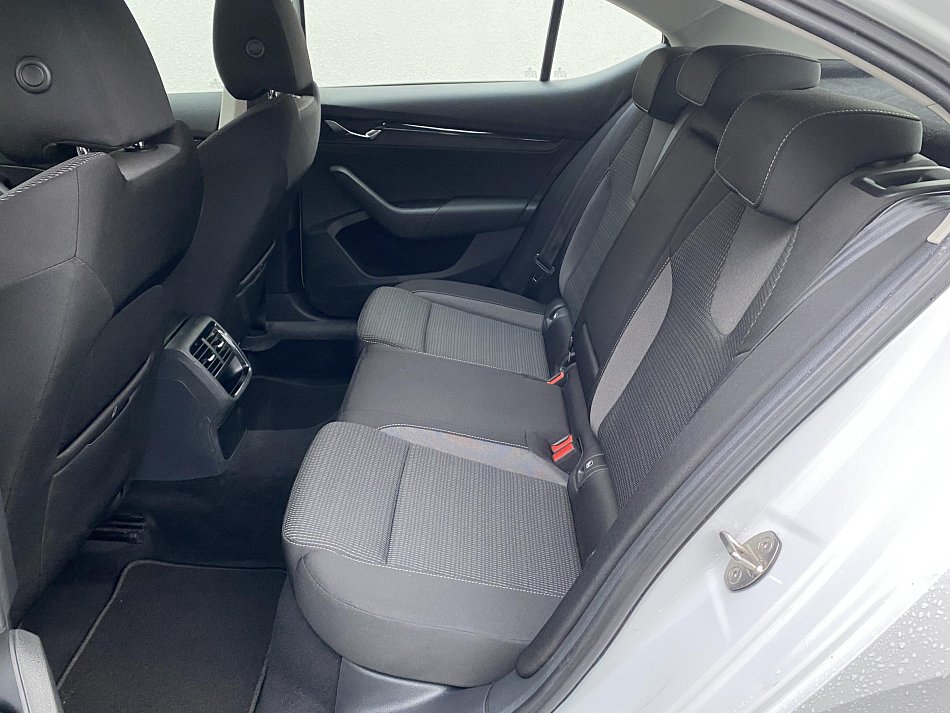 Škoda Octavia IV 2.0 TDi Ambition