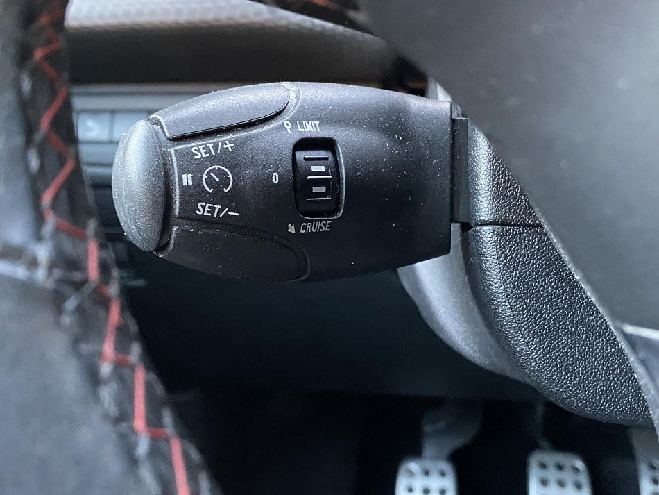 Peugeot 2008 1.2 PT GT Line