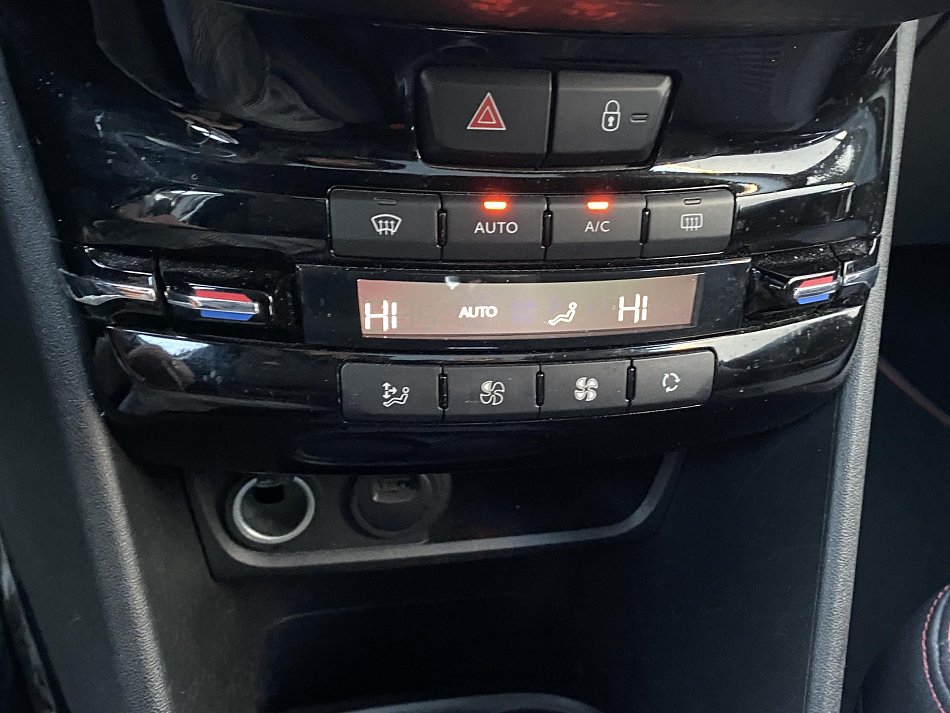 Peugeot 2008 1.2 PT GT Line