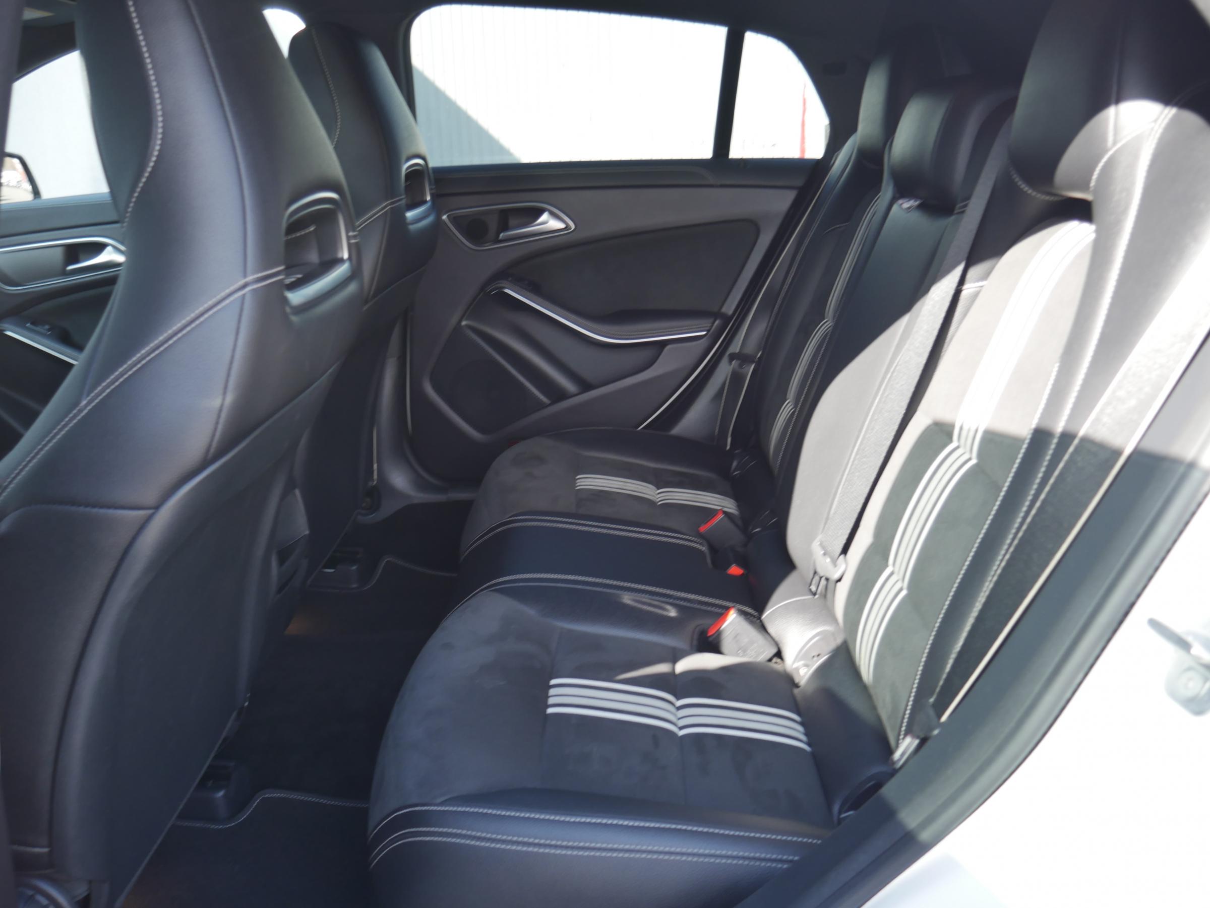 Mercedes-Benz CLA, 2018 - pohled č. 10