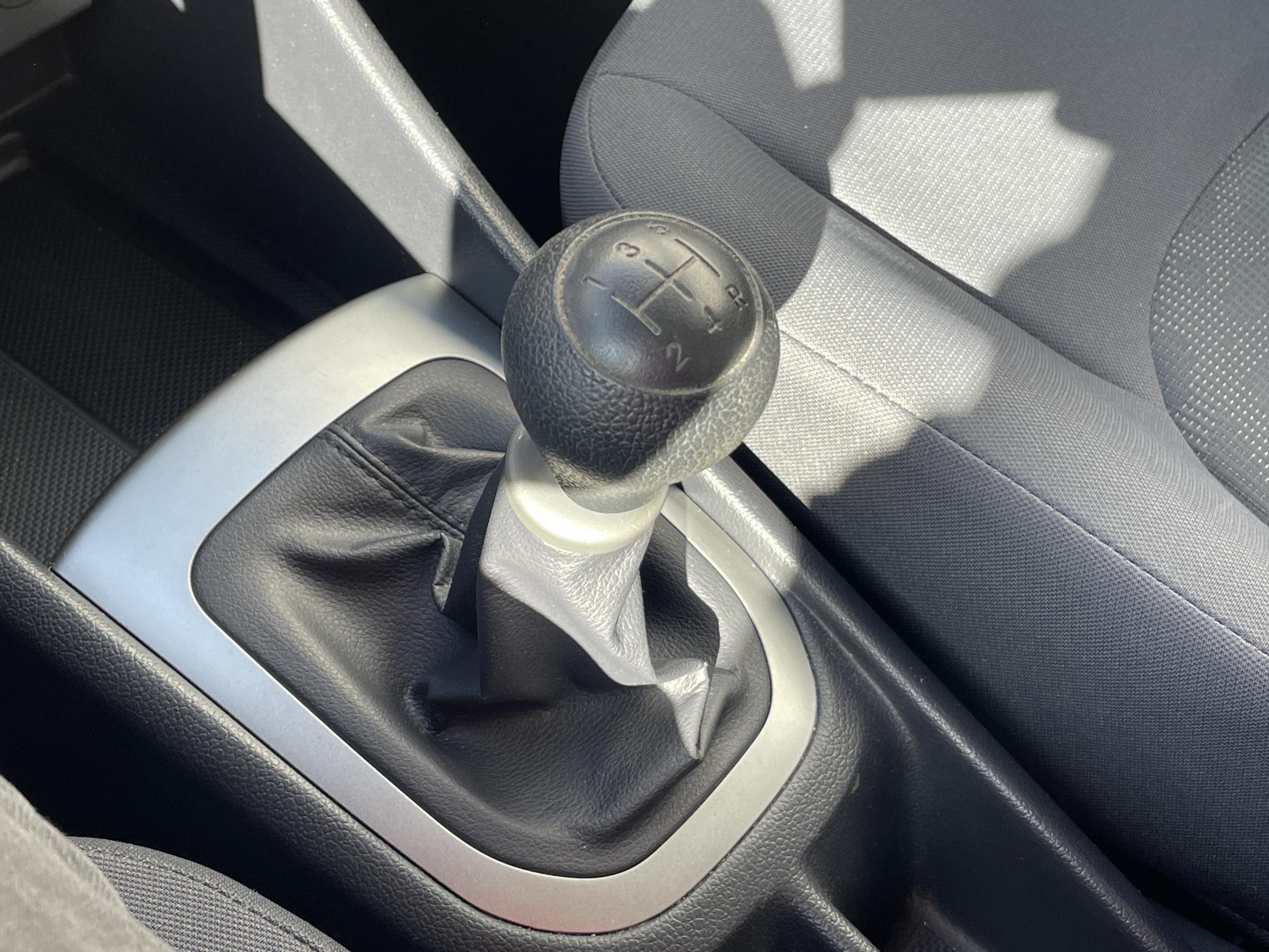 Kia Rio, 2012 - pohled č. 13