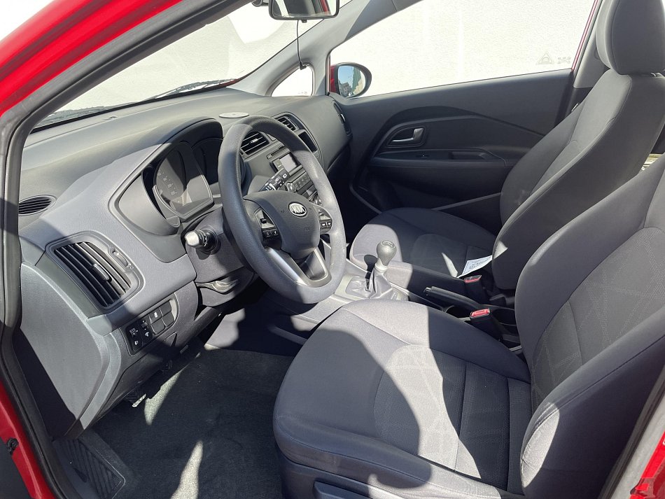 Kia Rio 1.2i 