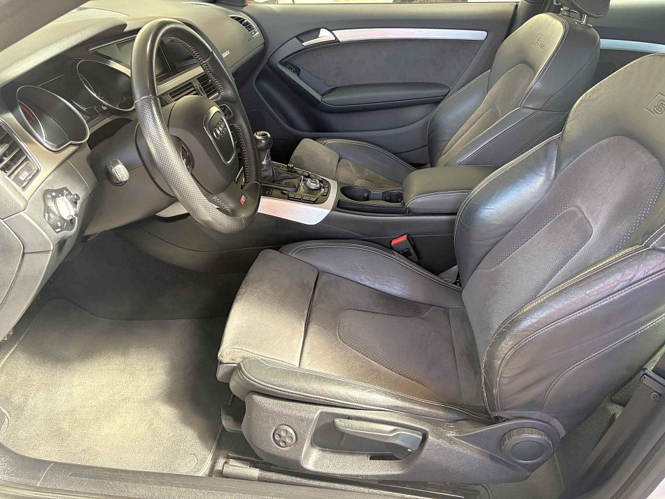 Audi A5 3.0 TDI  quattro