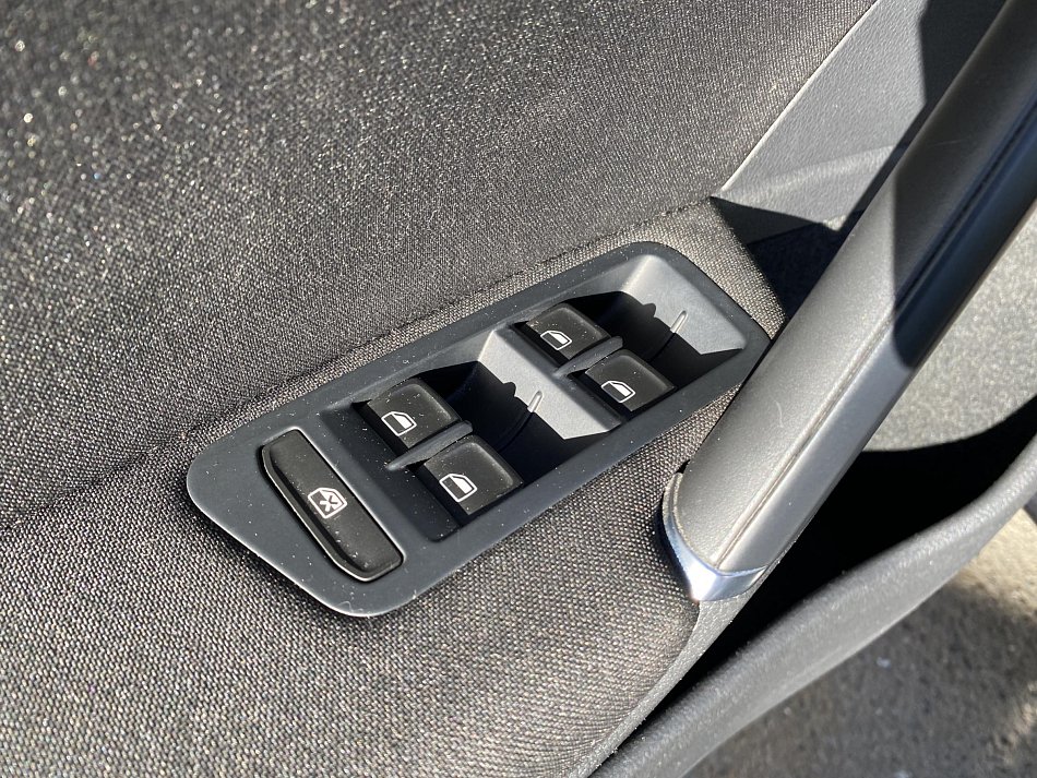 Volkswagen Golf 1.2 TSi Comfortline VII