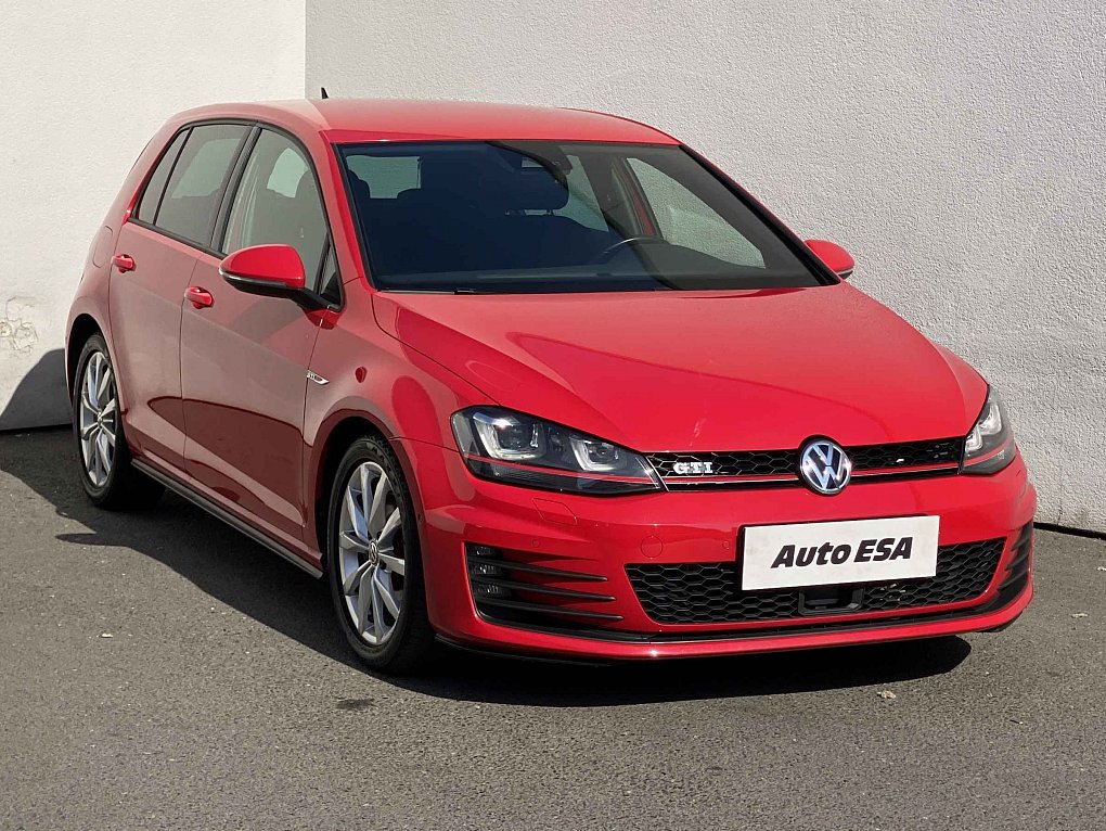Volkswagen Golf 2.0 TSi GTi