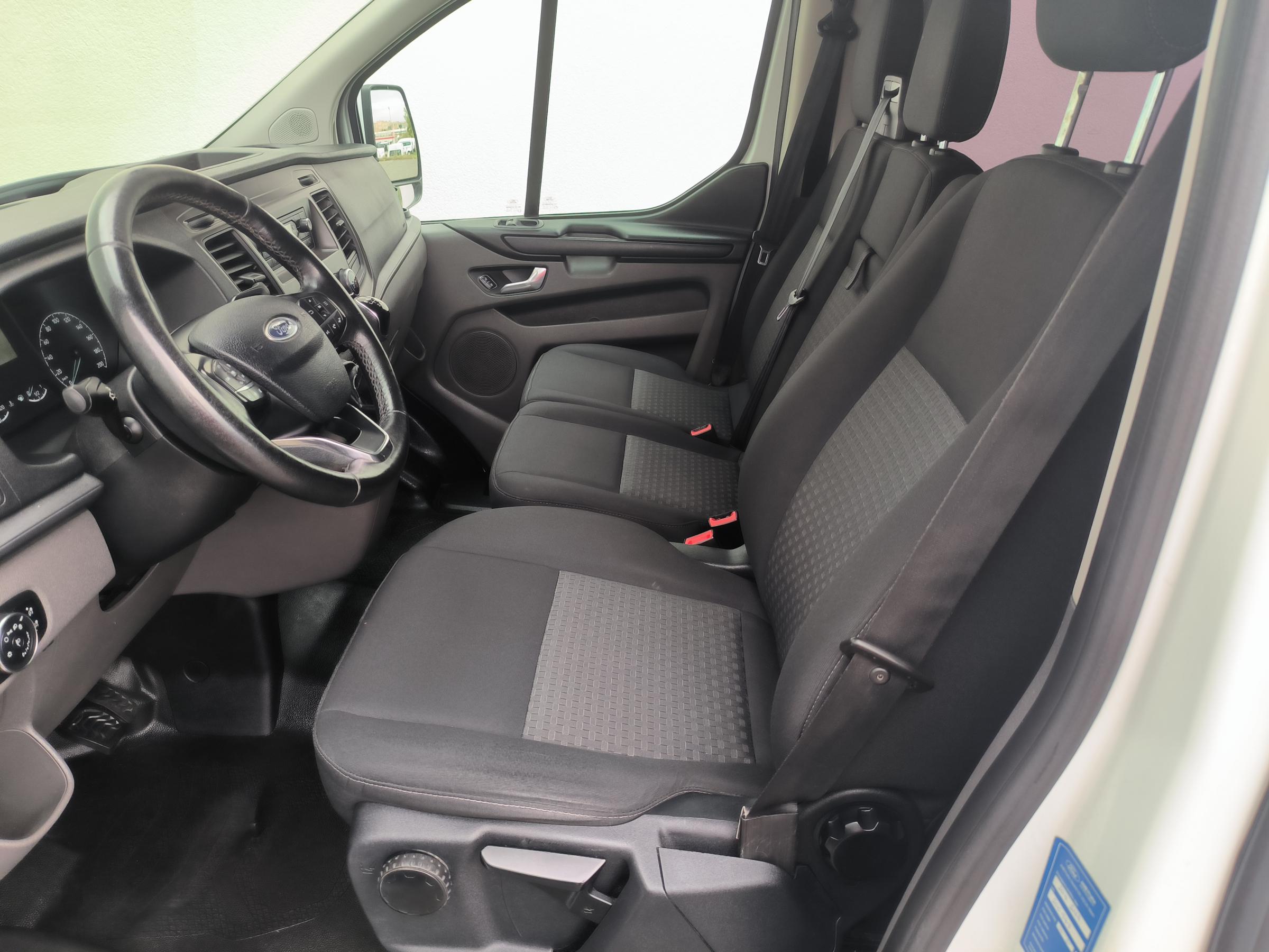 Ford Transit Custom, 2018 - pohled č. 10