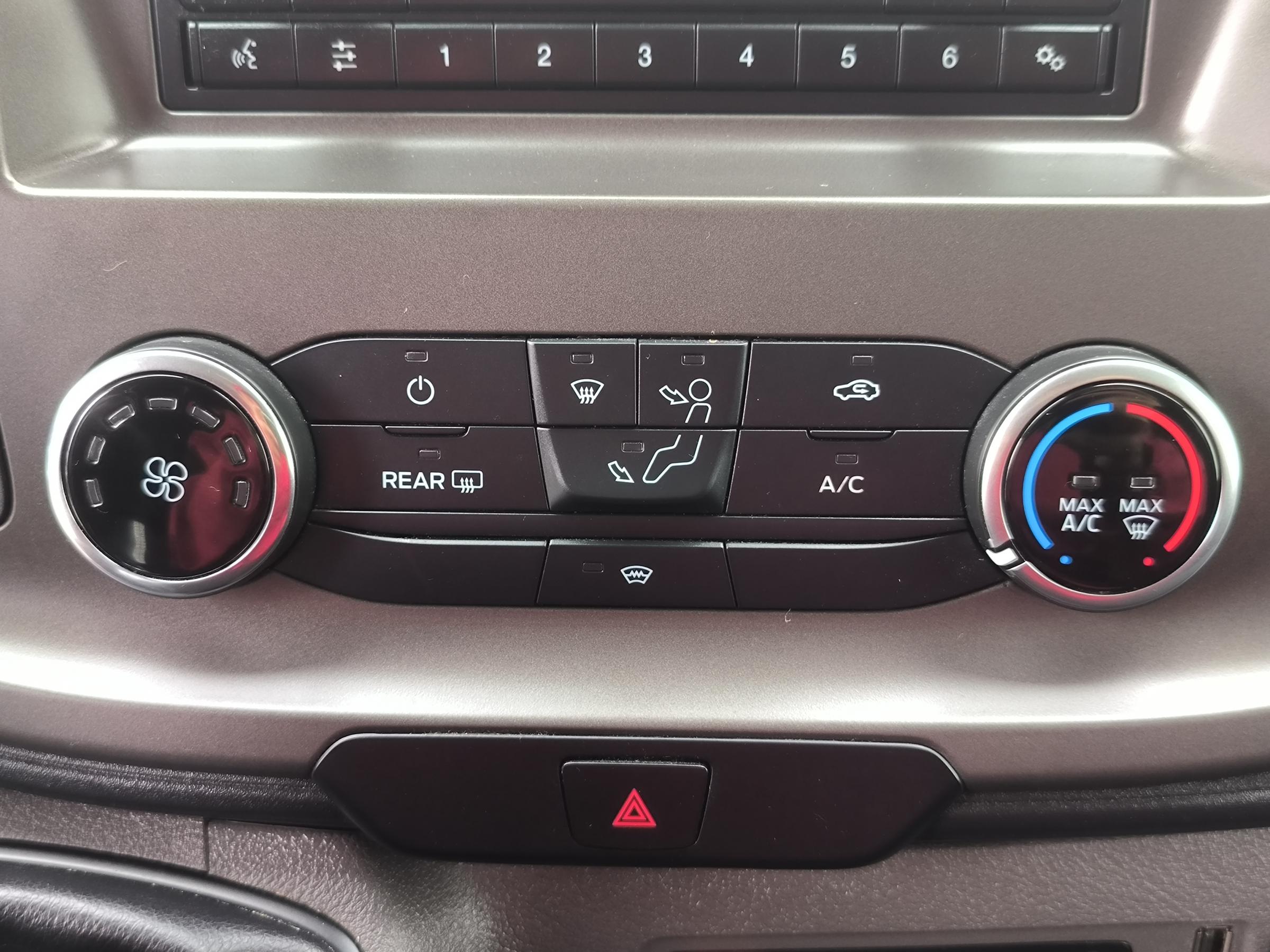 Ford Transit Custom, 2018 - pohled č. 14