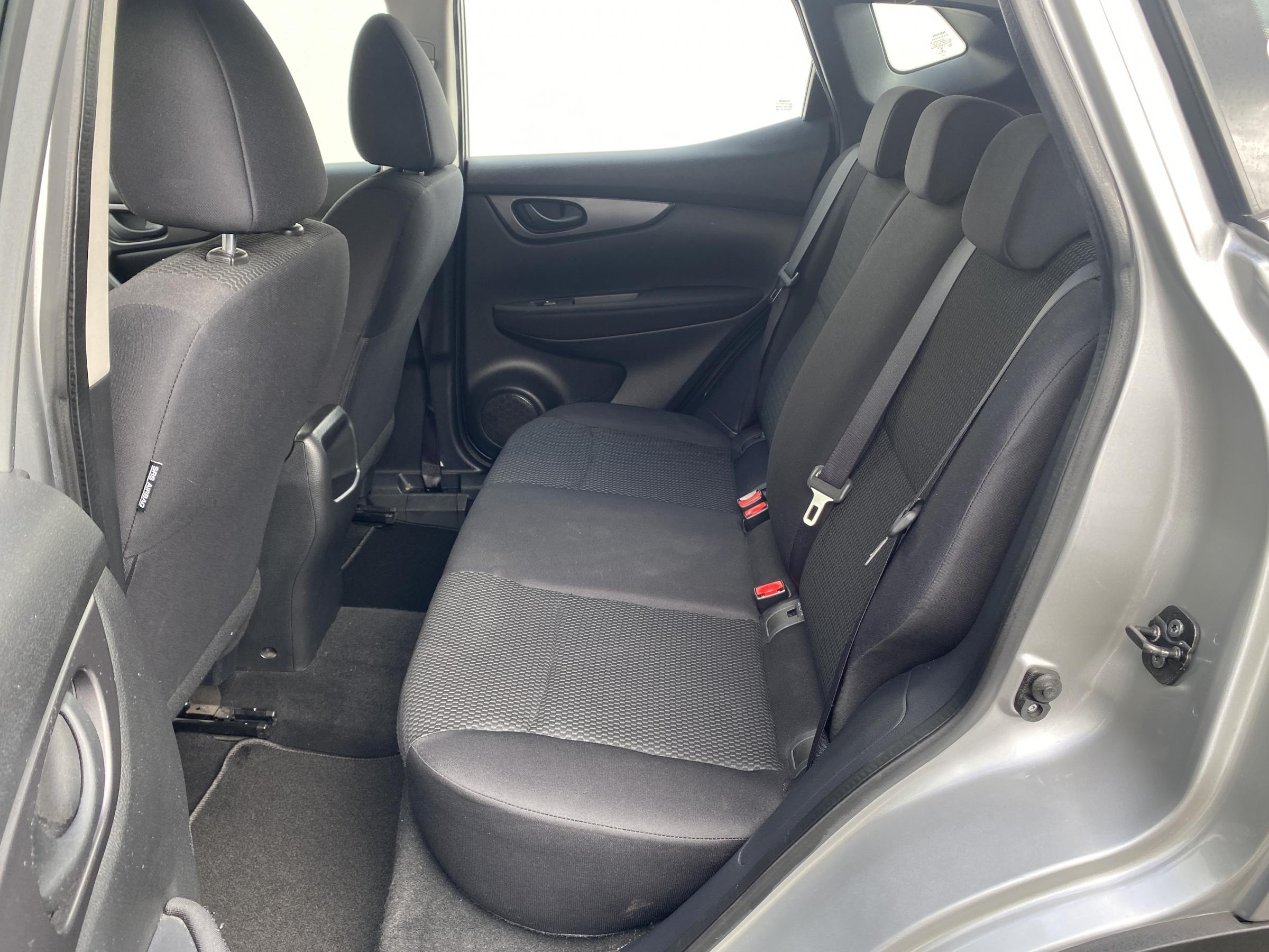 Nissan Qashqai, 2017 - pohled č. 12