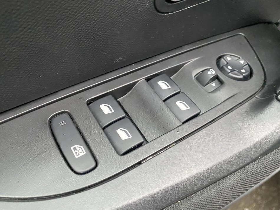 Peugeot 2008 1.2PT Active