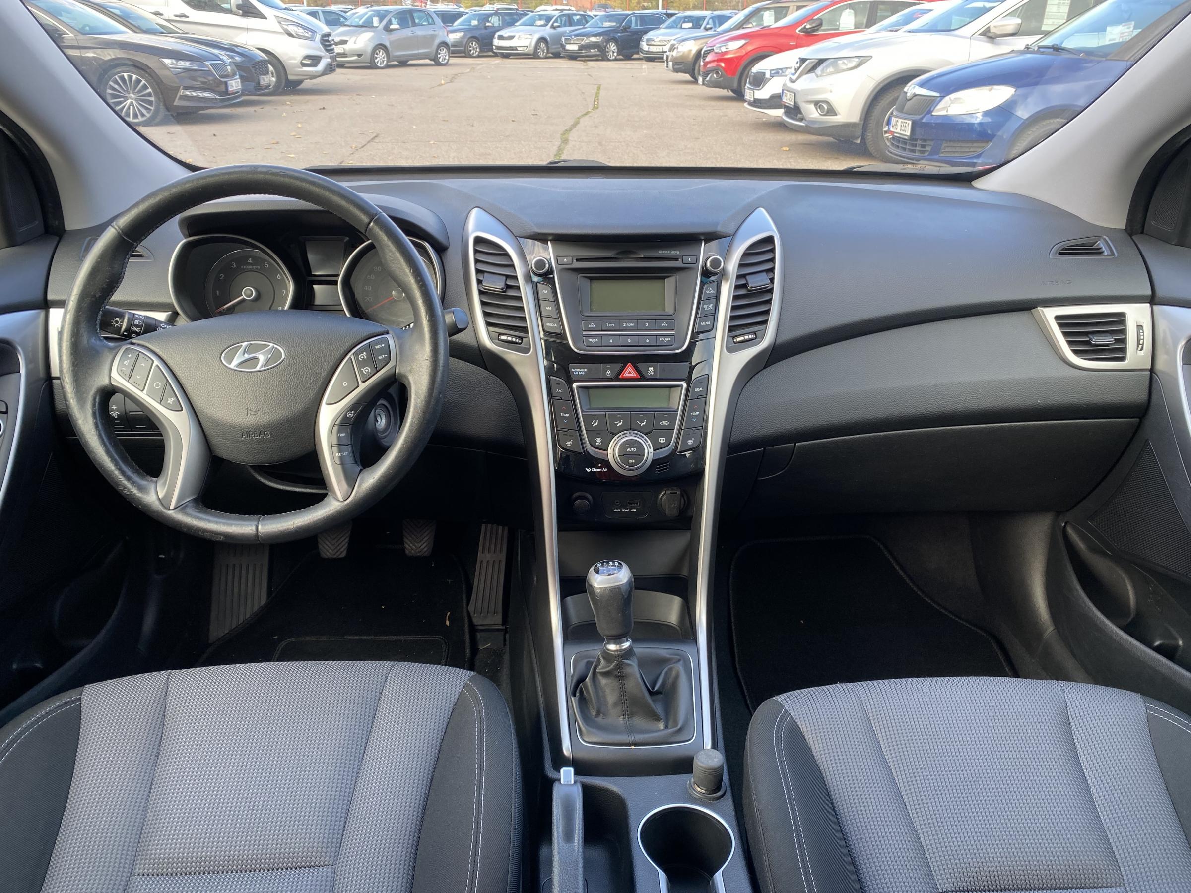 Hyundai i30, 2012 - pohled č. 8