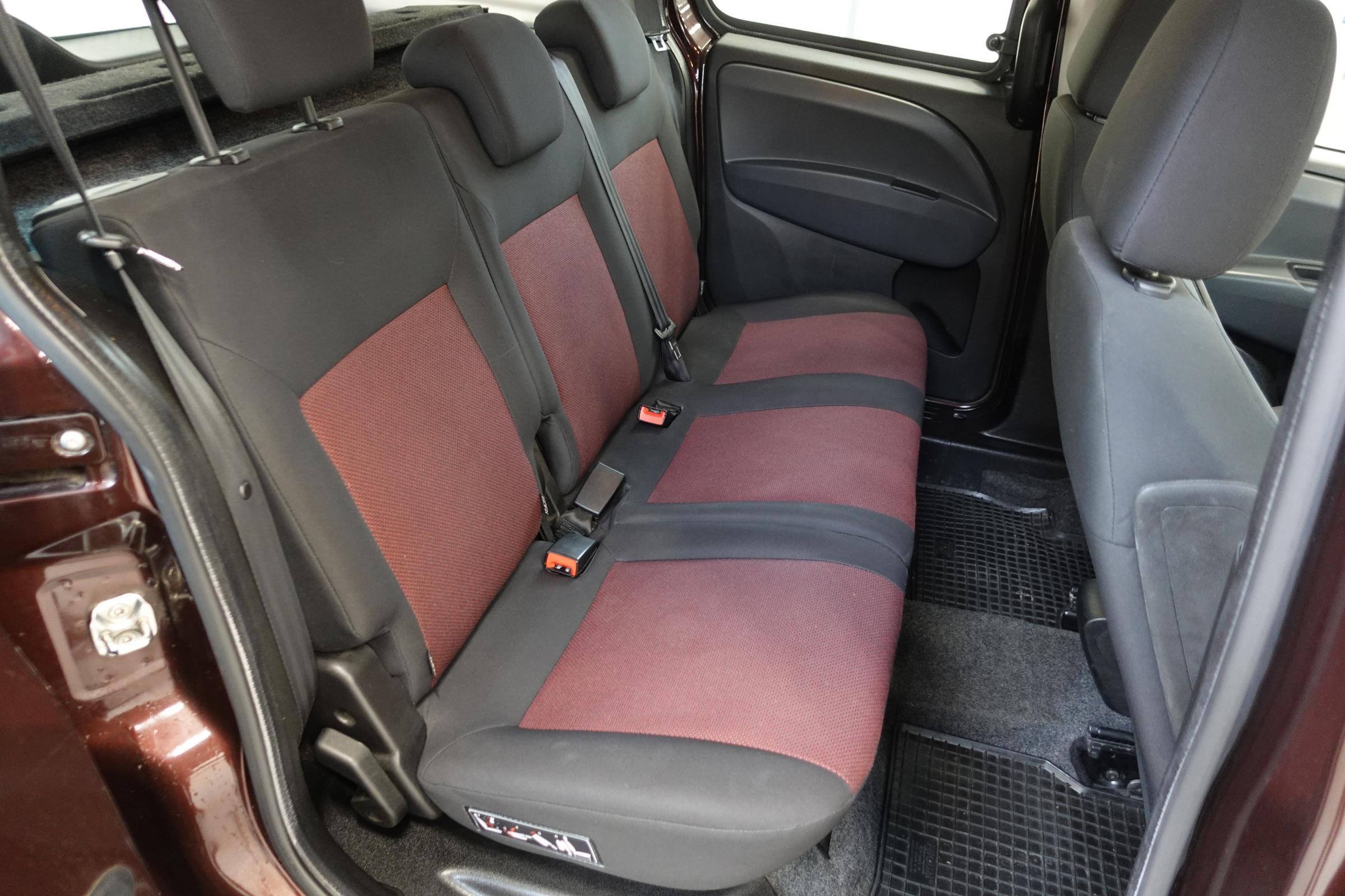 Fiat Dobló, 2013 - pohled č. 12