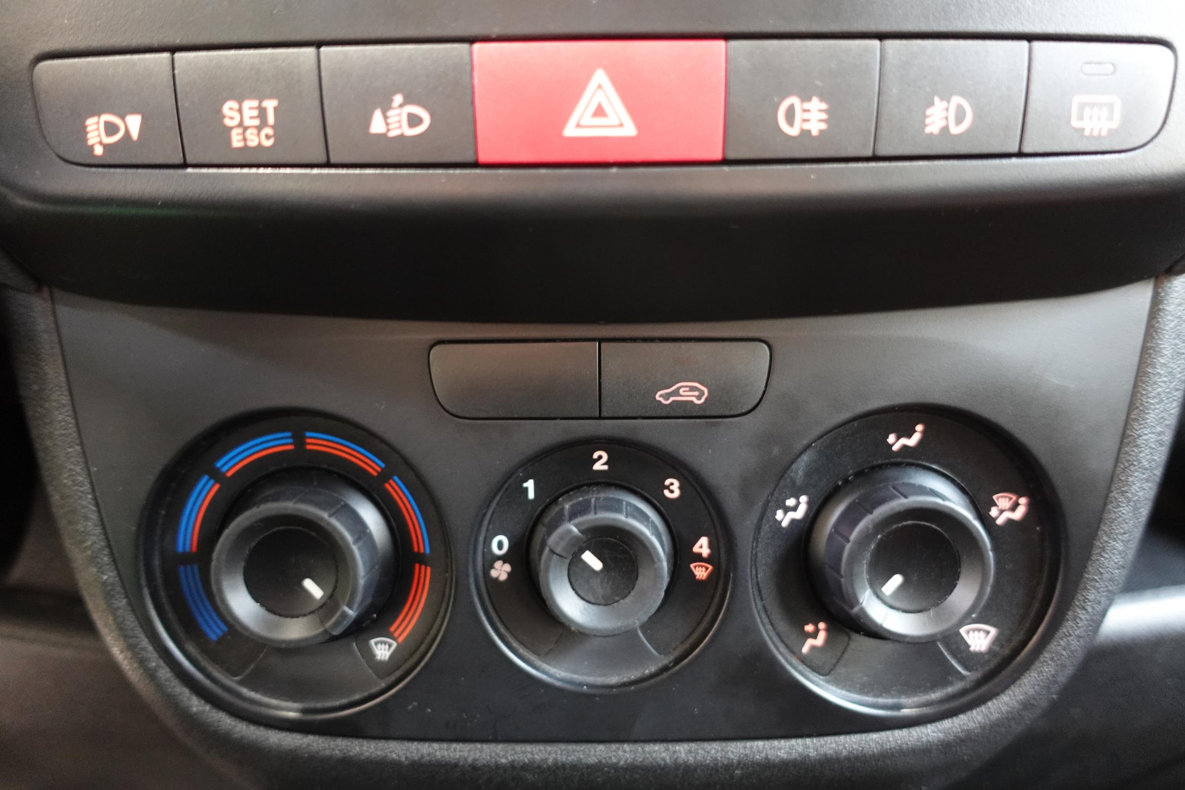 Fiat Dobló, 2013 - pohled č. 16