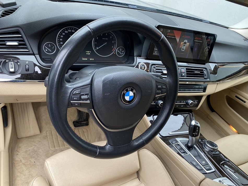 BMW Řada 5 2.0i LuxuryLine 528i xDrive