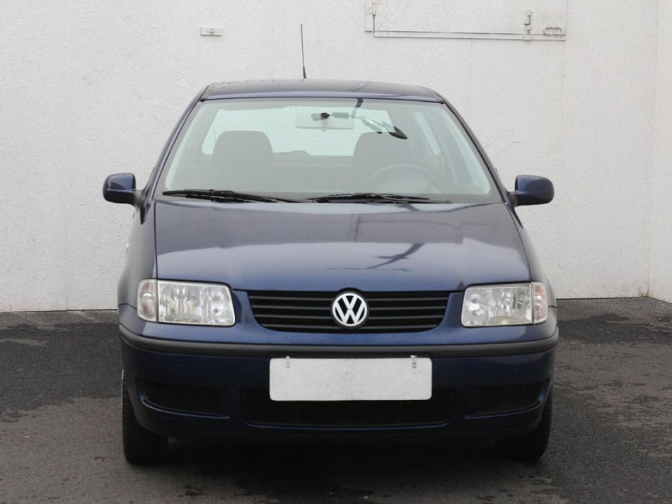 Volkswagen Polo 1.6 i 