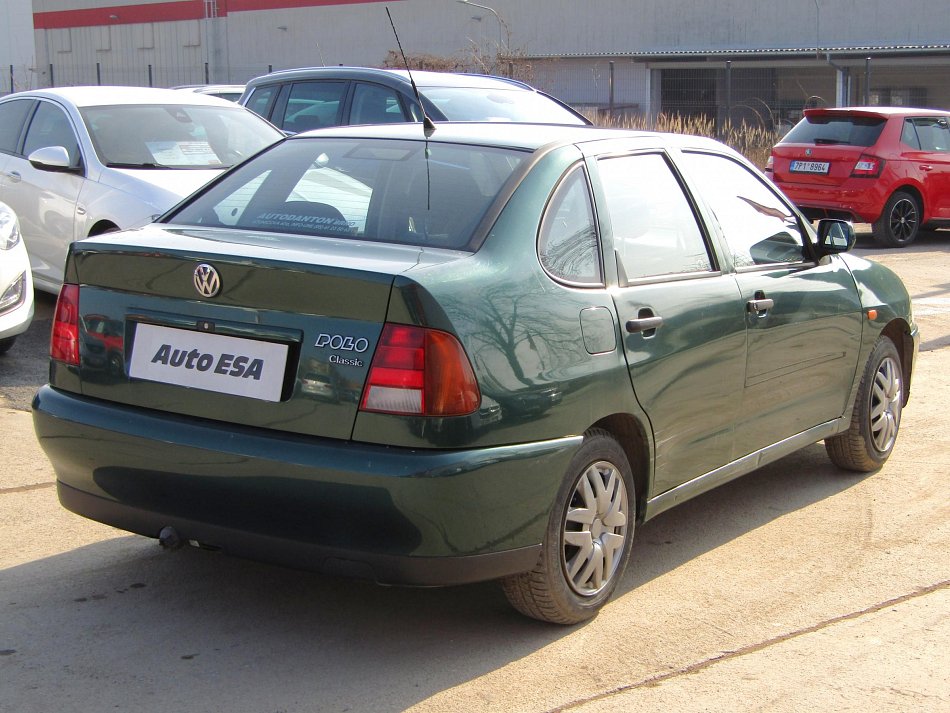 Volkswagen Polo 1.6 i 