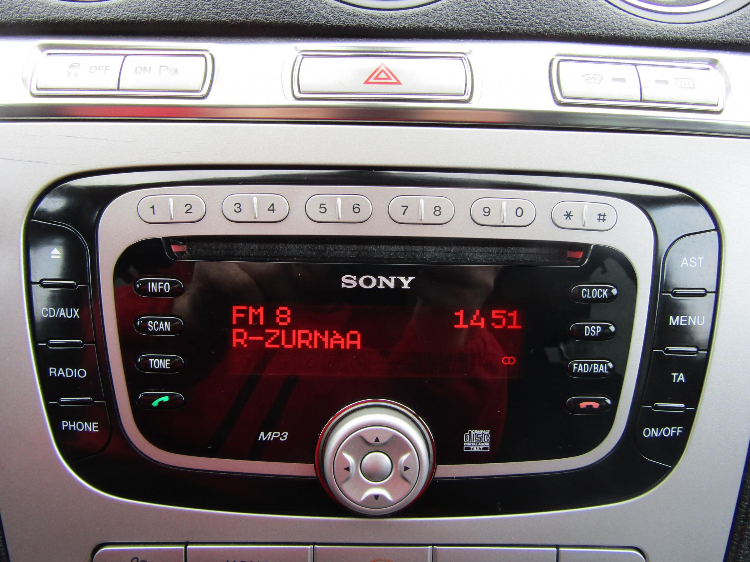 Ford S-MAX, 2010 - pohled č. 11