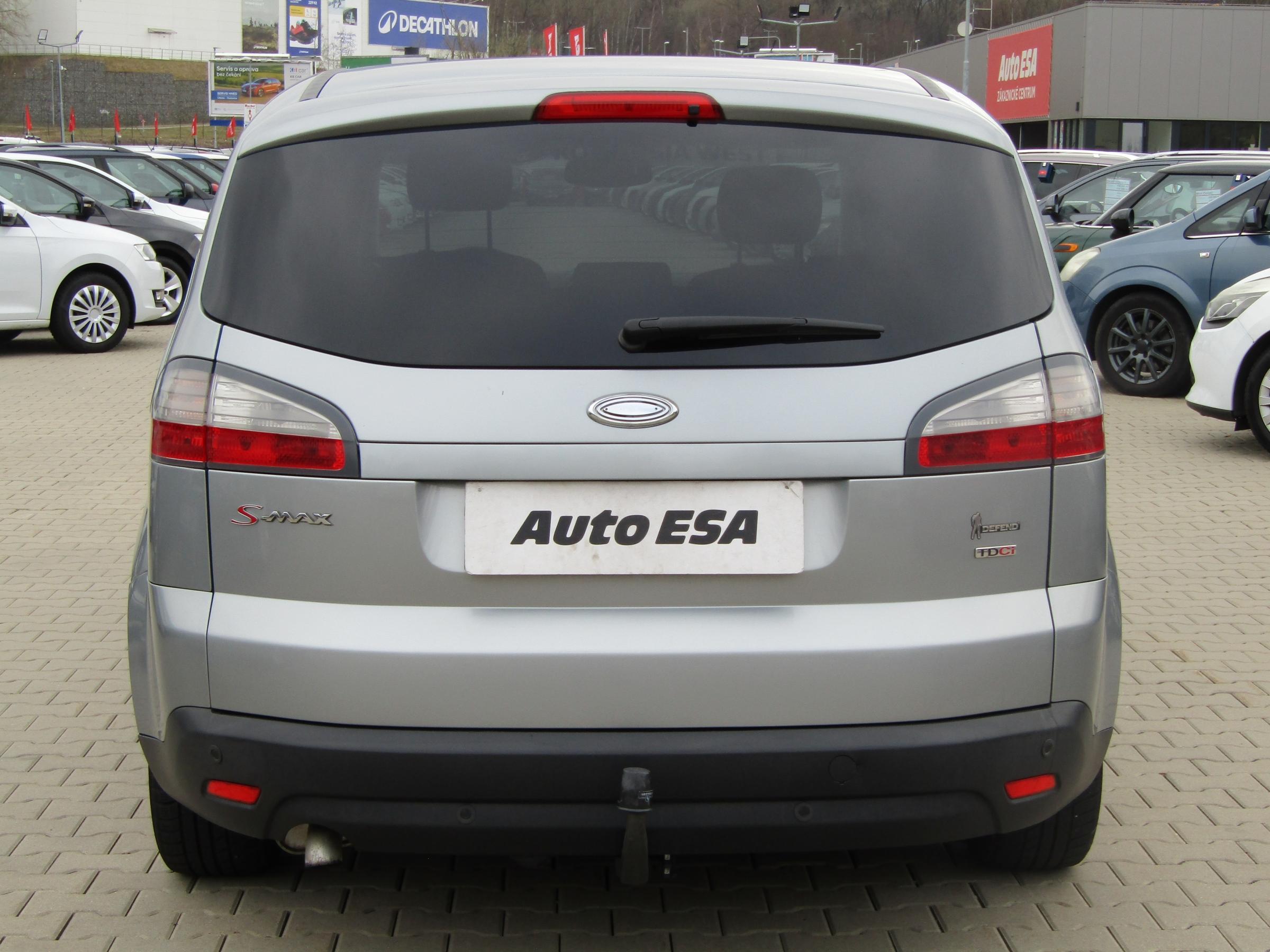 Ford S-MAX, 2010 - pohled č. 5