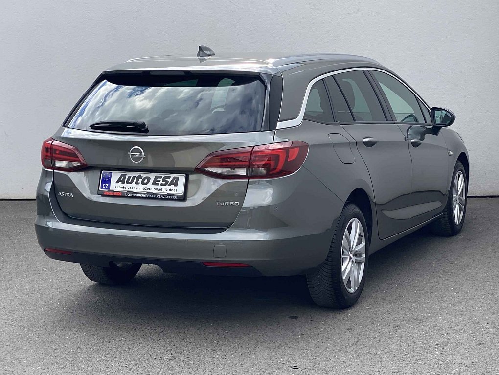 Opel Astra 1.4 T Dynamic