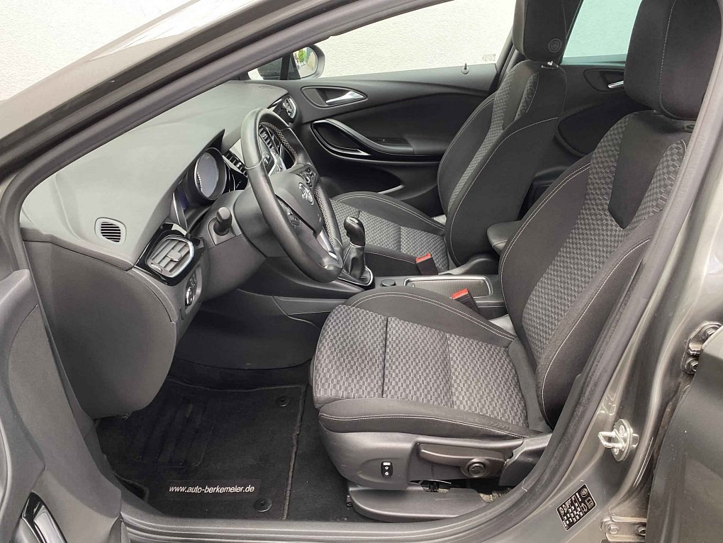 Opel Astra 1.4 T Dynamic