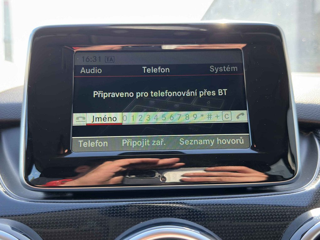 Mercedes-Benz Třída B 2.0T  B220 4Mat
