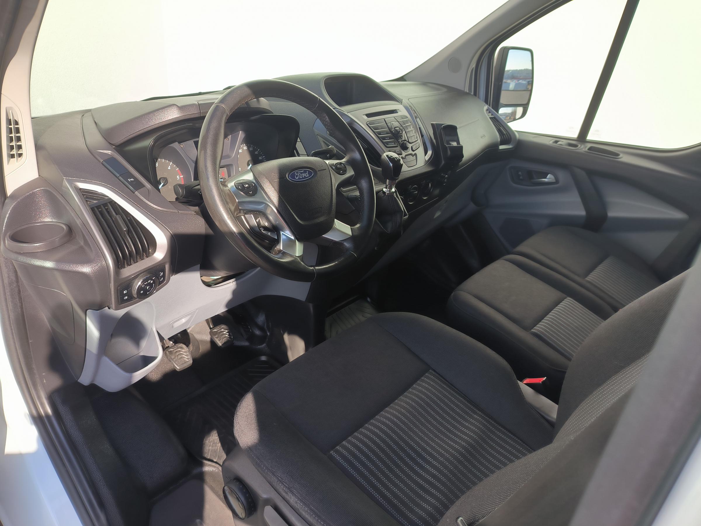 Ford Transit Custom, 2017 - pohled č. 11