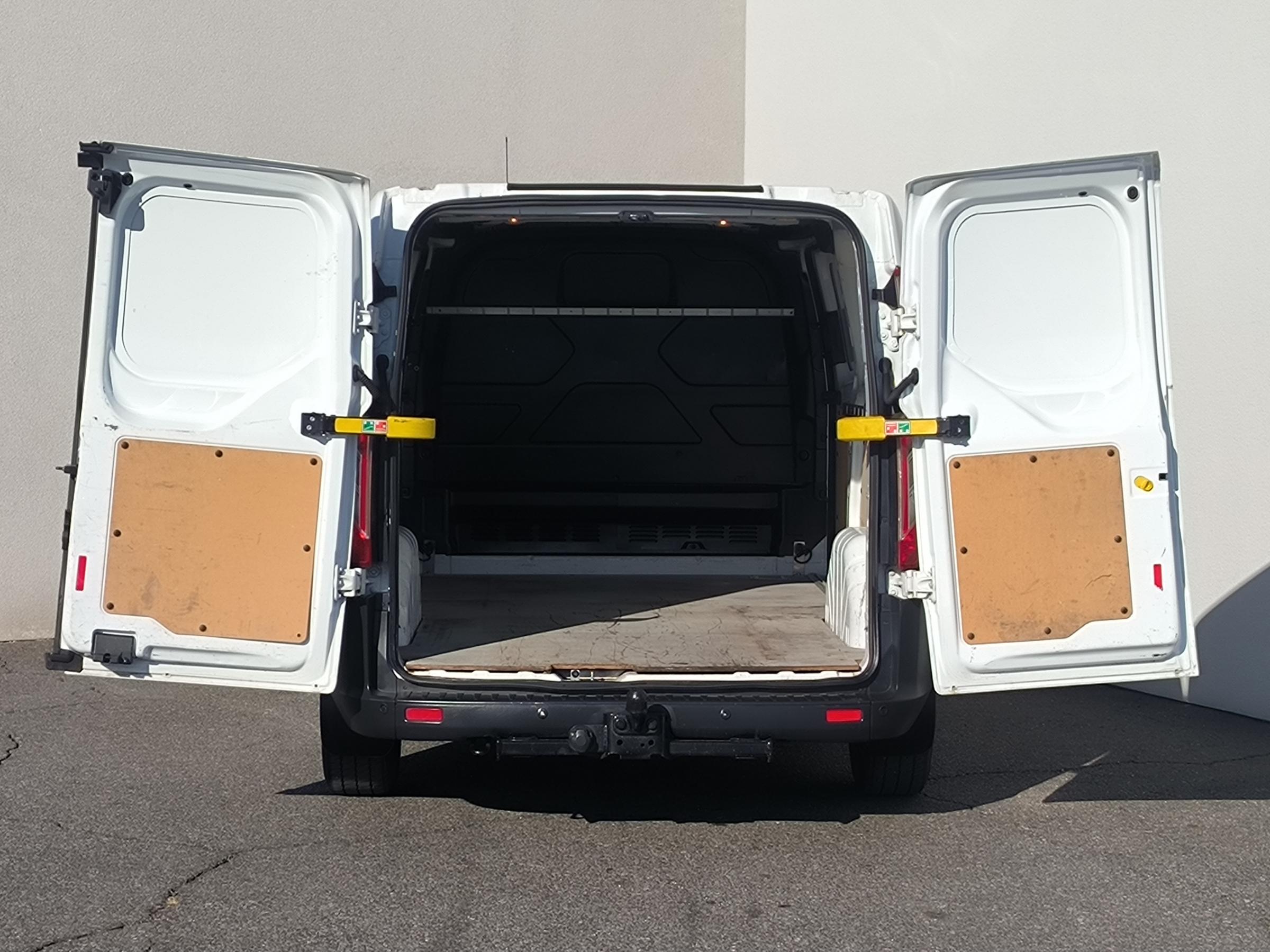 Ford Transit Custom, 2017 - pohled č. 7