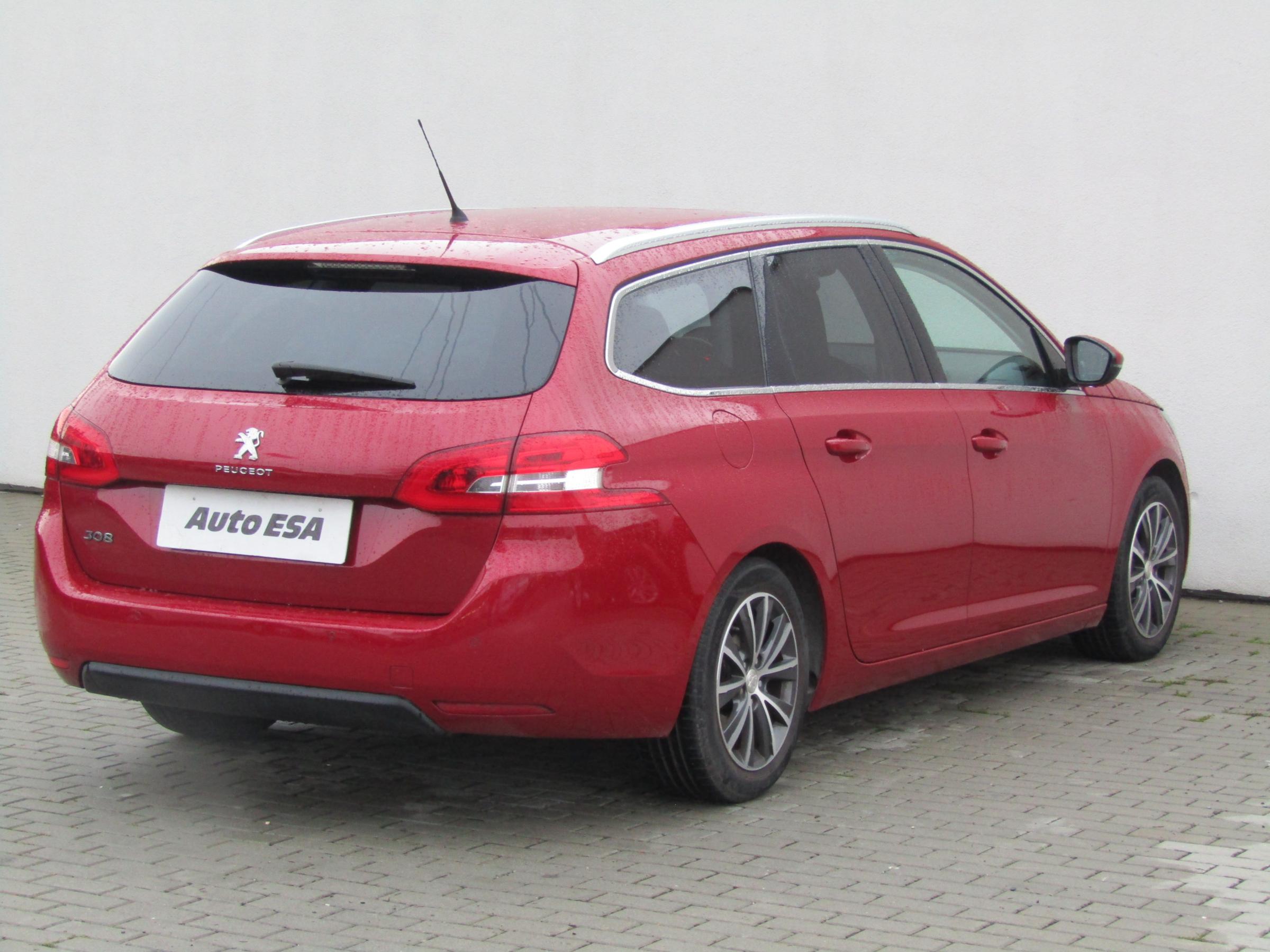 Peugeot 308, 2014 - pohled č. 4