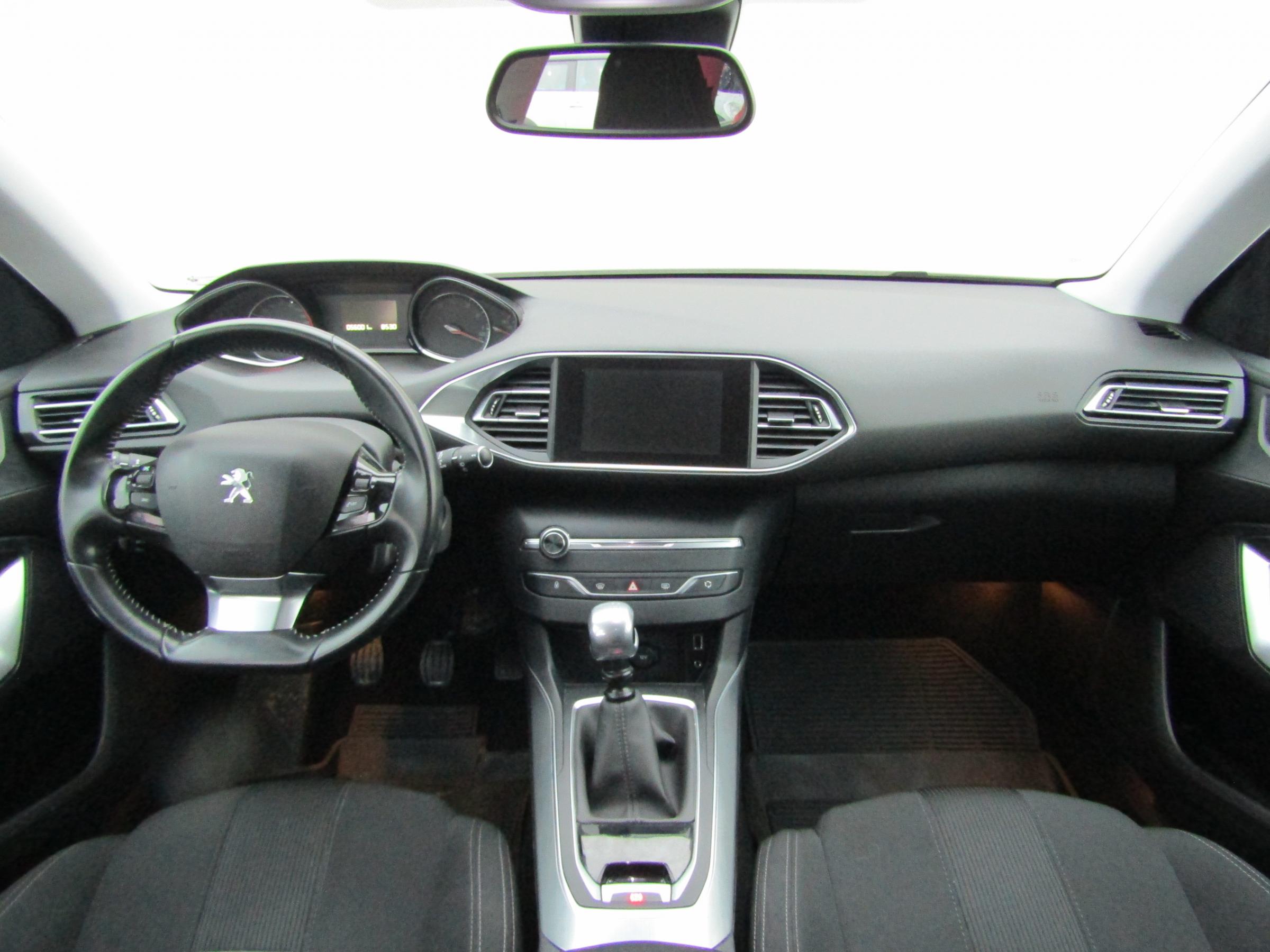 Peugeot 308, 2014 - pohled č. 8