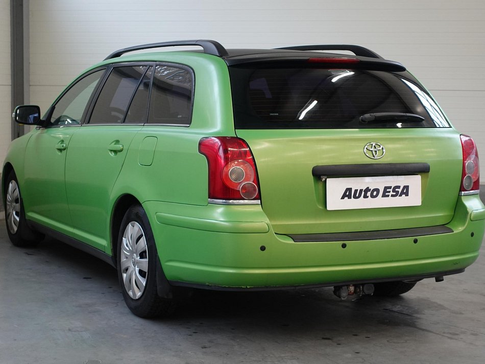 Toyota Avensis 1.8i 