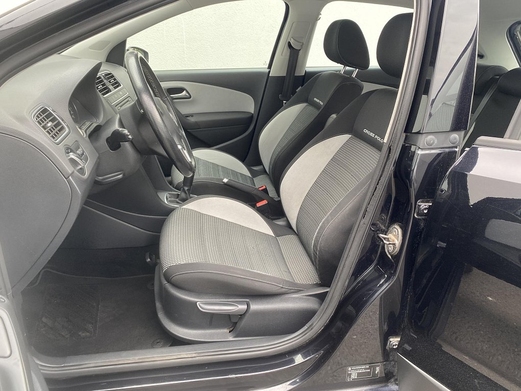 Volkswagen Polo 1.2 TSi CROSS