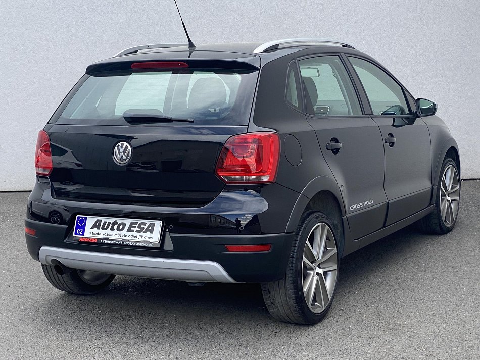 Volkswagen Polo 1.2 TSi CROSS