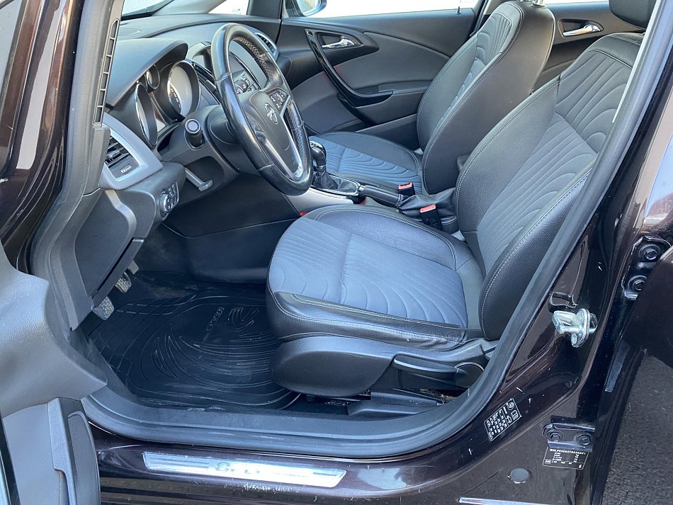 Opel Astra 1.6 CDTi 