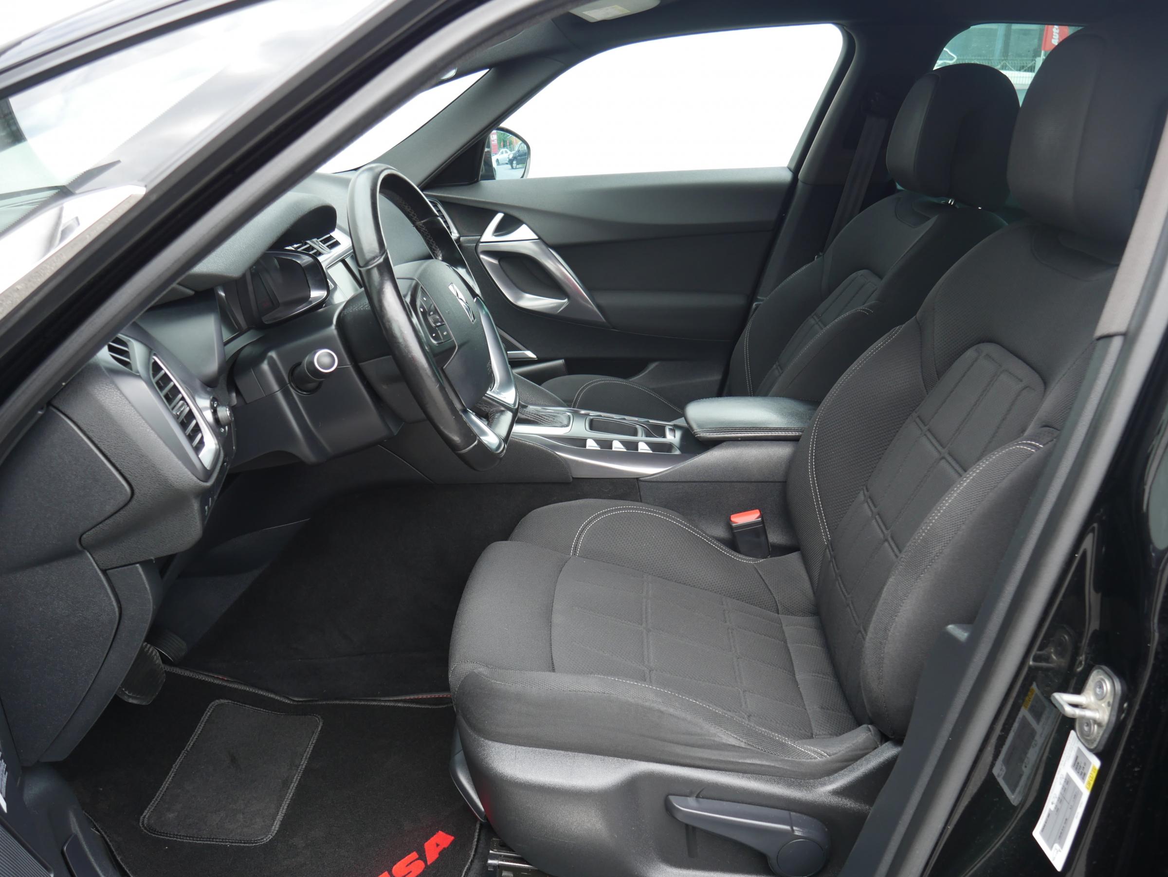 Citroën DS5, 2016 - pohled č. 9