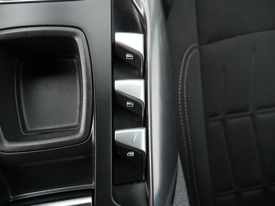 Citroën DS5 2.0 HDi 