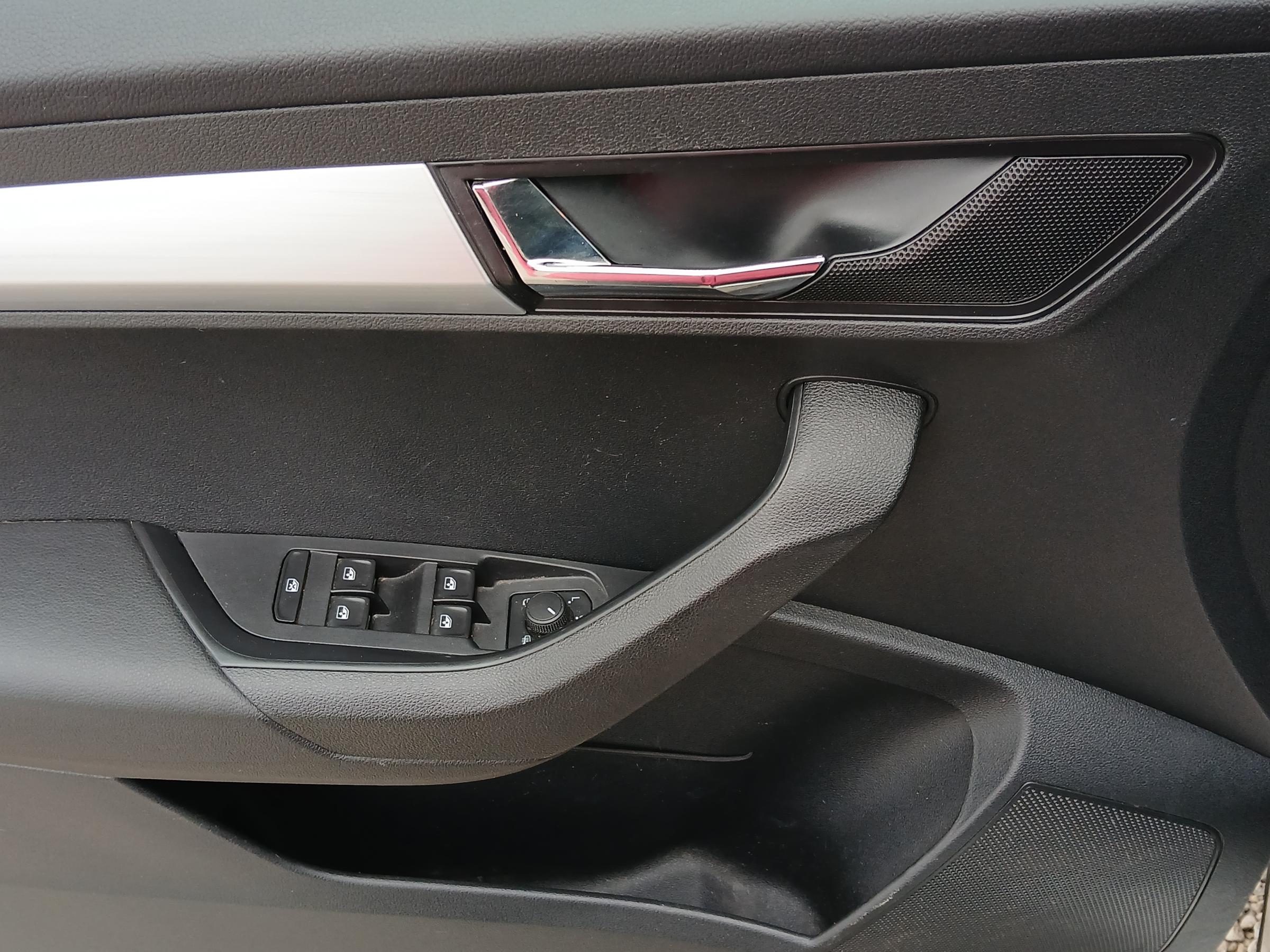 Škoda Karoq, 2019 - pohled č. 11