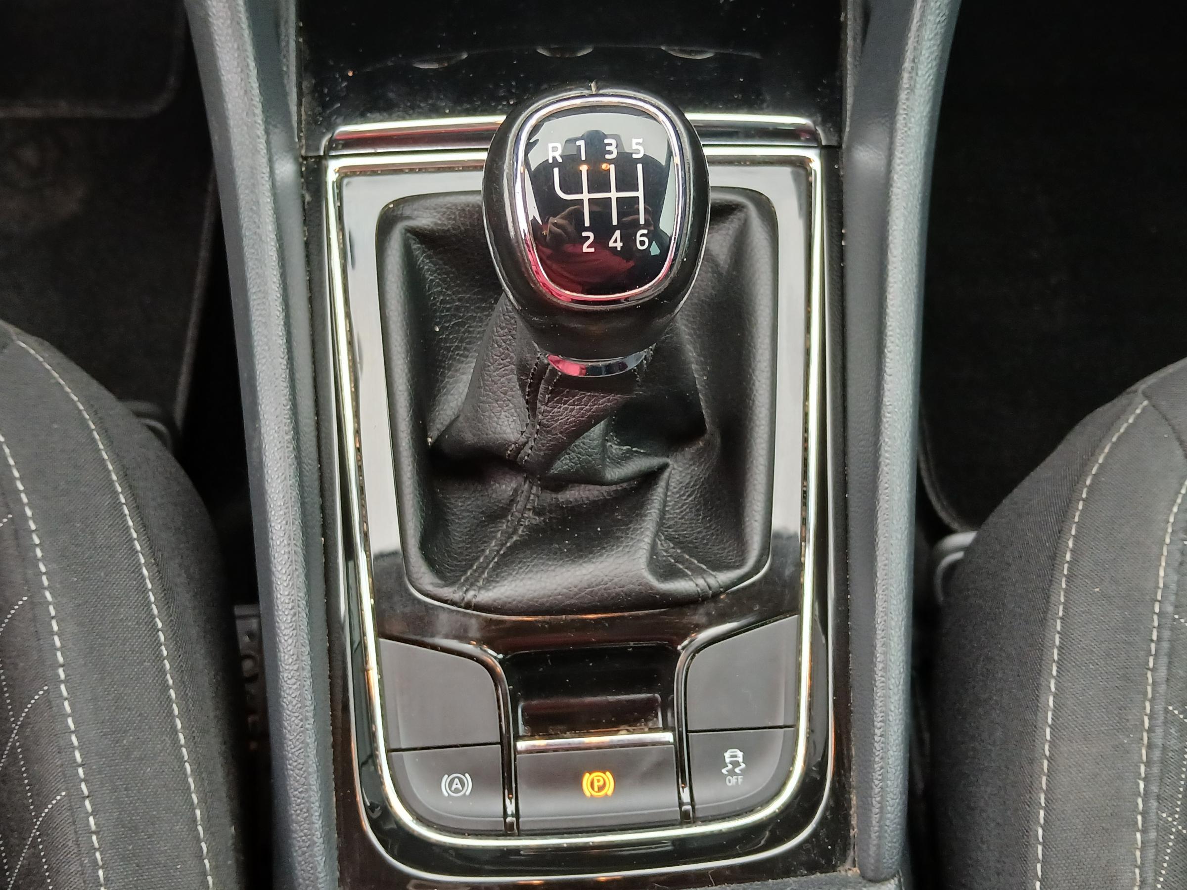 Škoda Karoq, 2019 - pohled č. 18