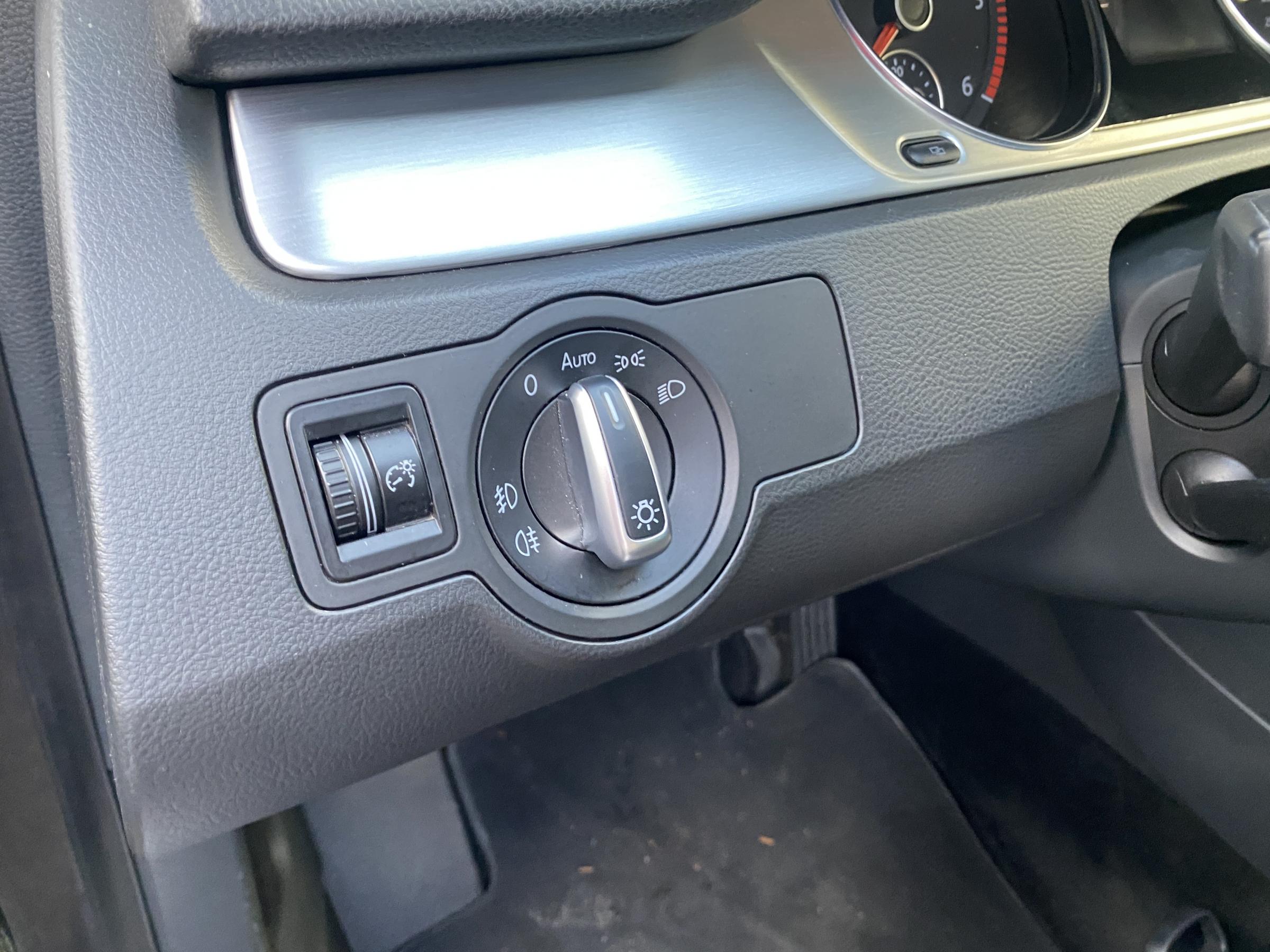 Volkswagen Passat CC, 2011 - pohled č. 16