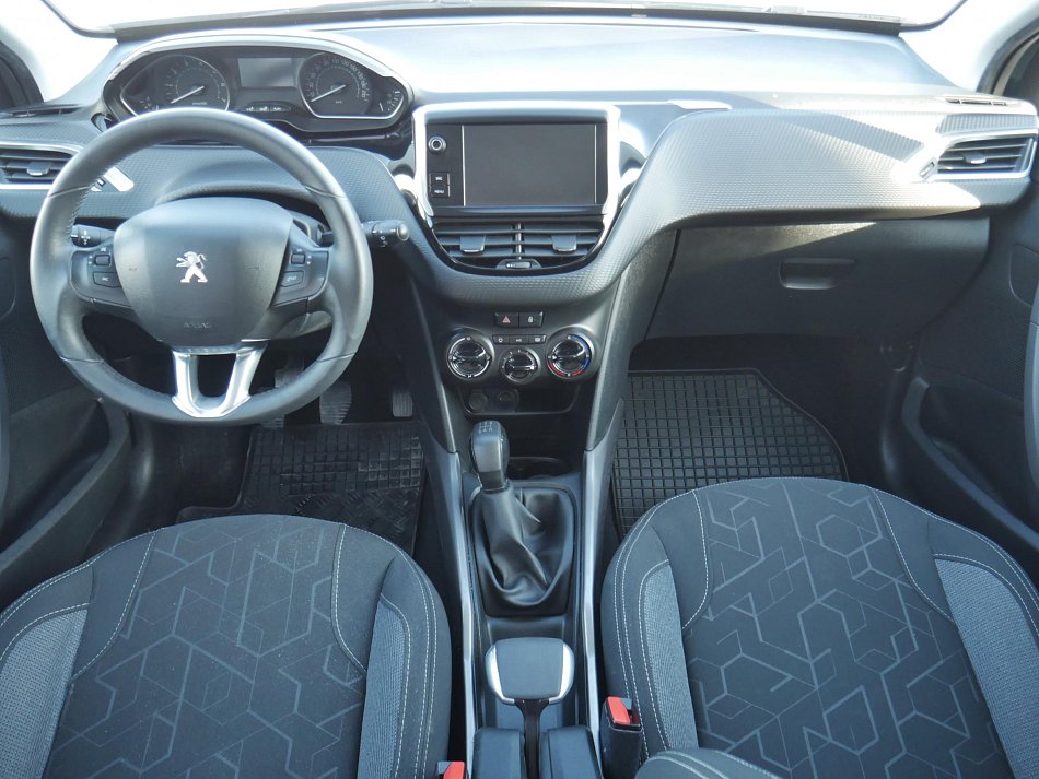 Peugeot 2008 1.2PT Active