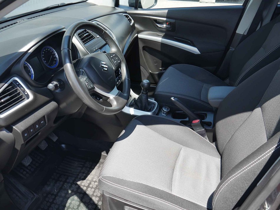 Suzuki S-Cross 1.6 VVT Premium 4x4