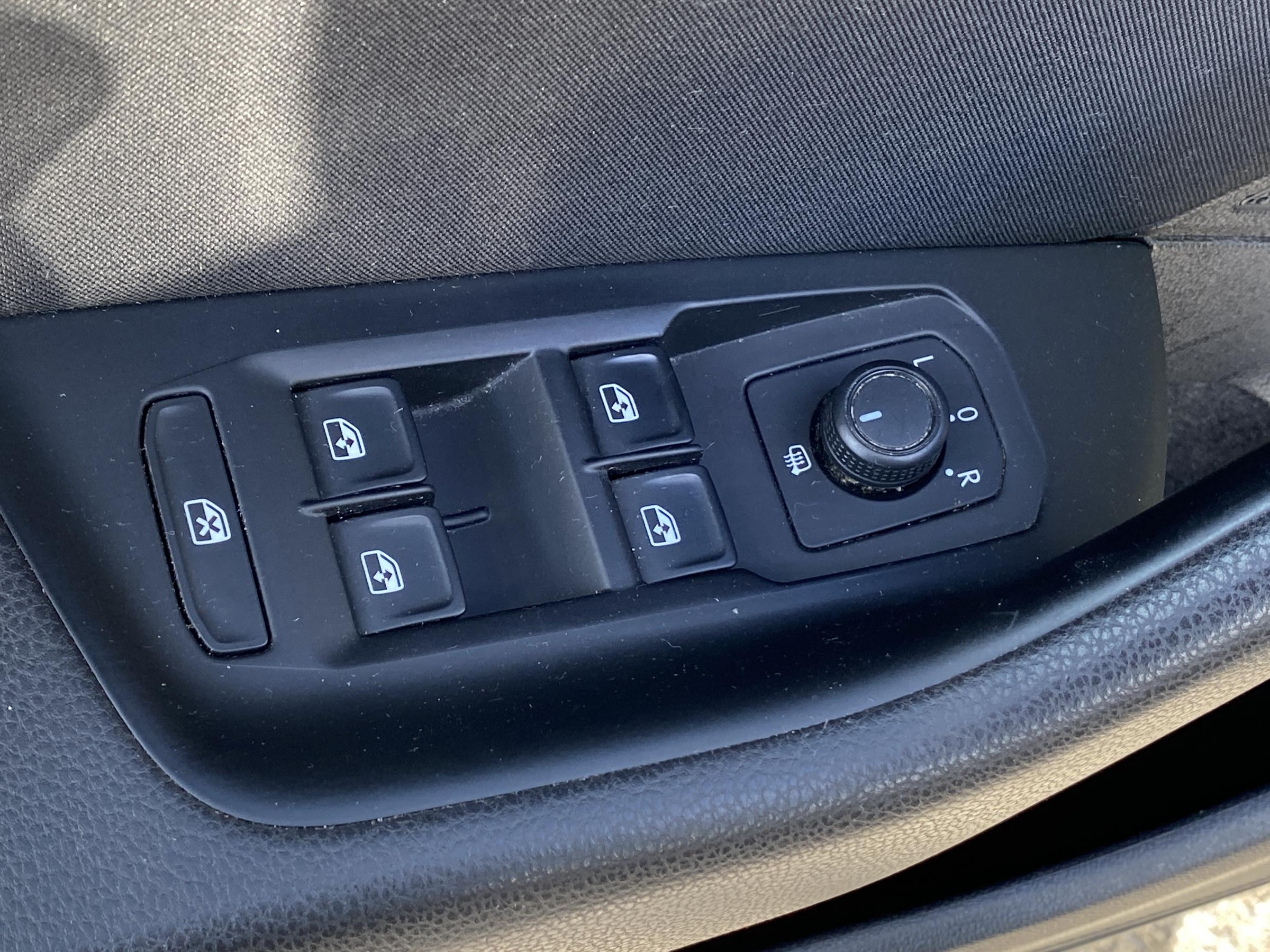 Volkswagen Passat, 2017 - pohled č. 12