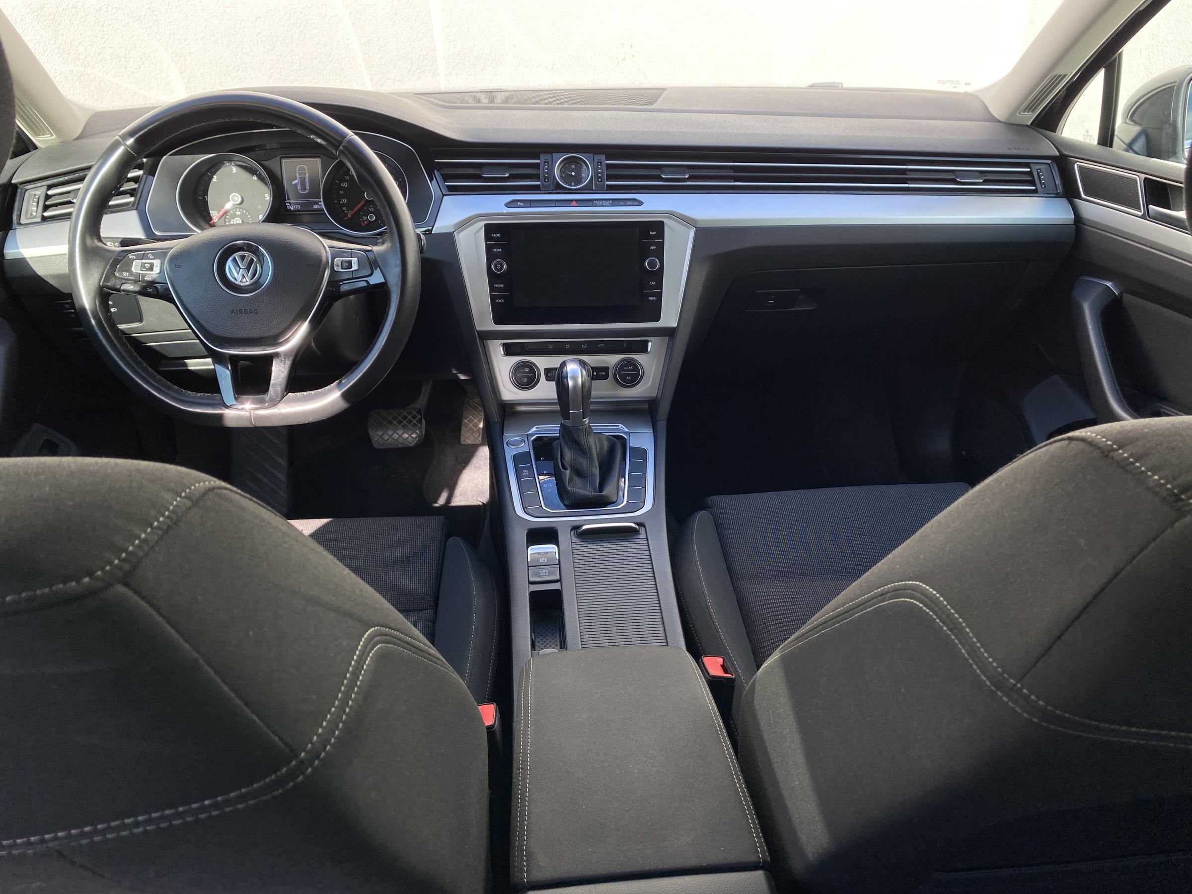 Volkswagen Passat, 2017 - pohled č. 8